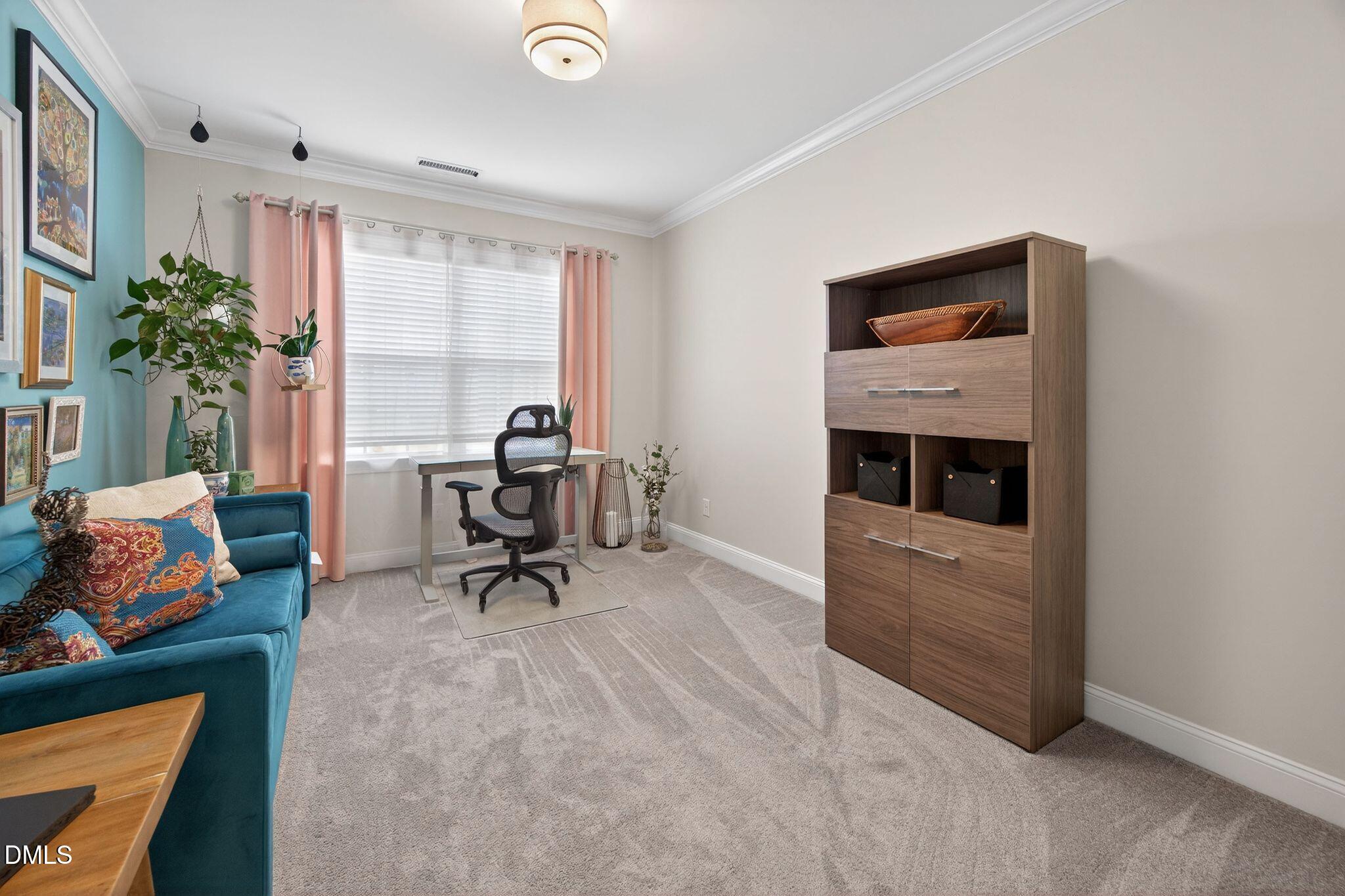 100 English Violet Lane