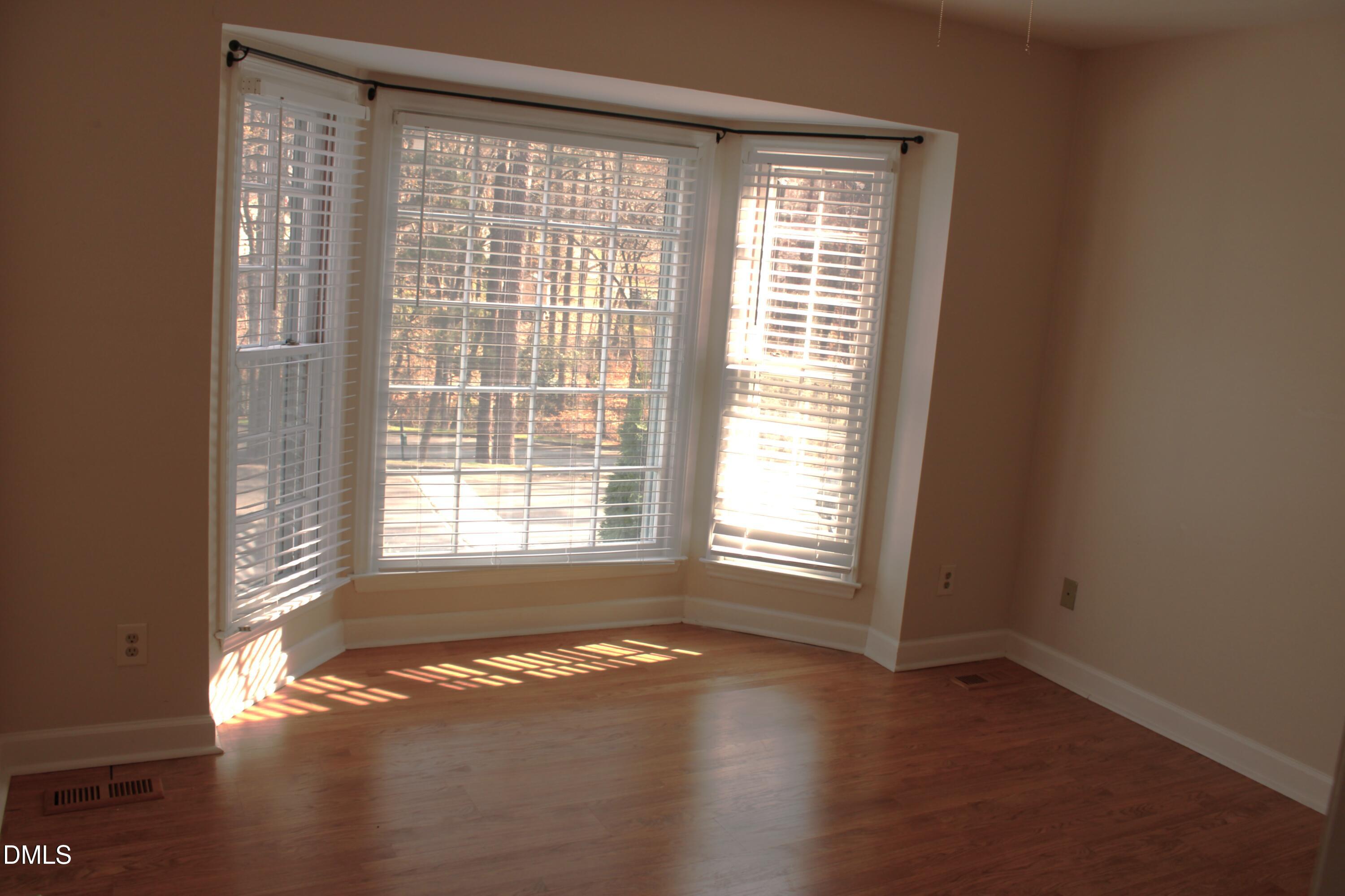 6701 Queen Annes Drive