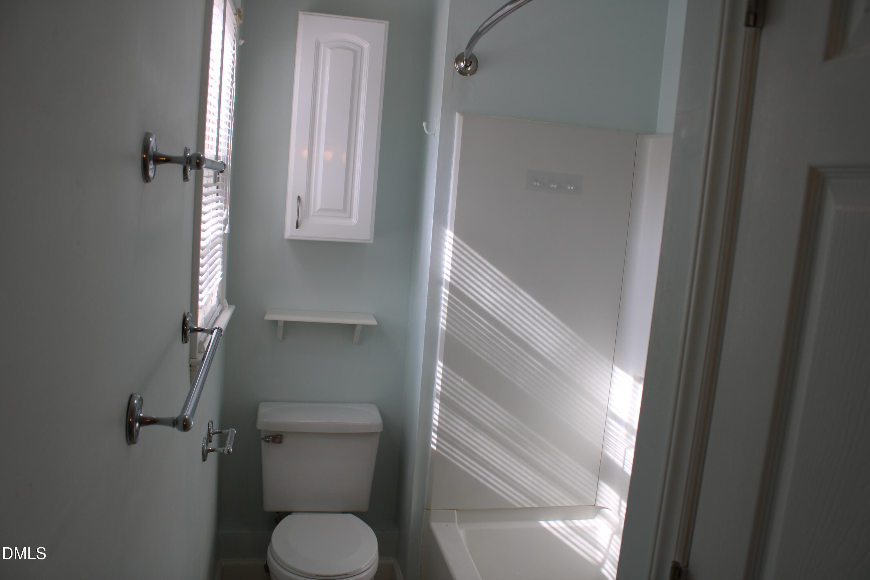 6701 Queen Annes Drive