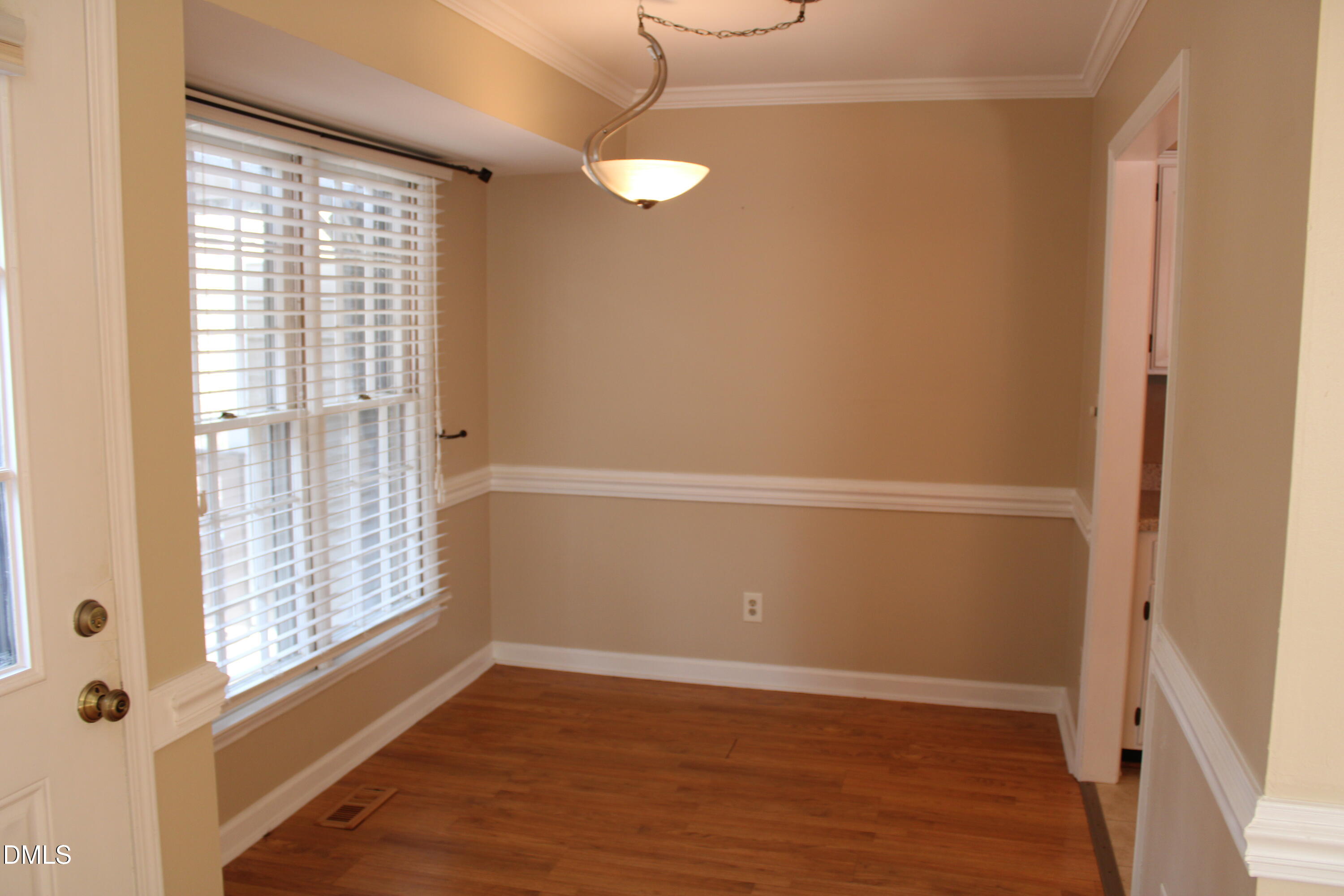 6701 Queen Annes Drive