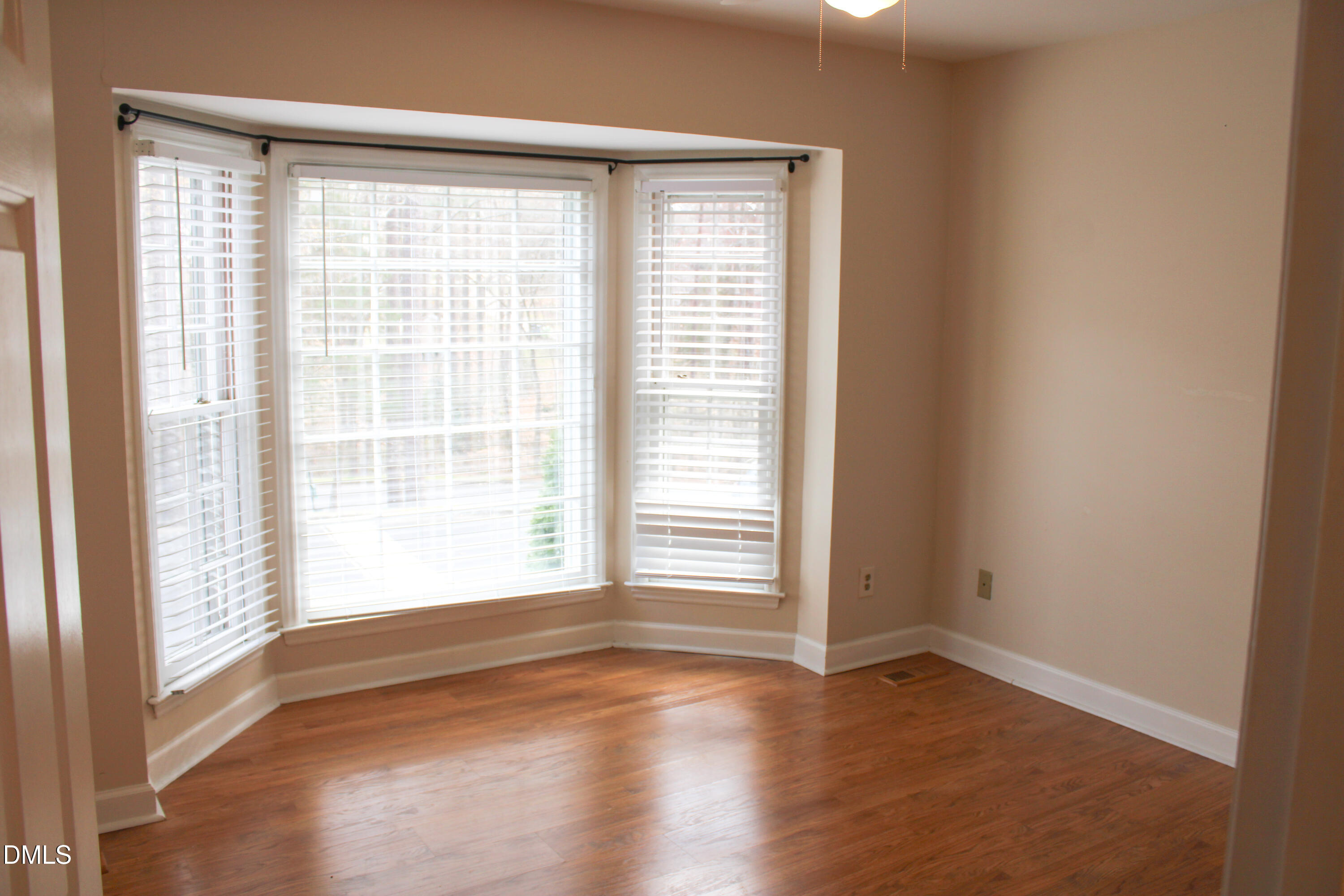 6701 Queen Annes Drive
