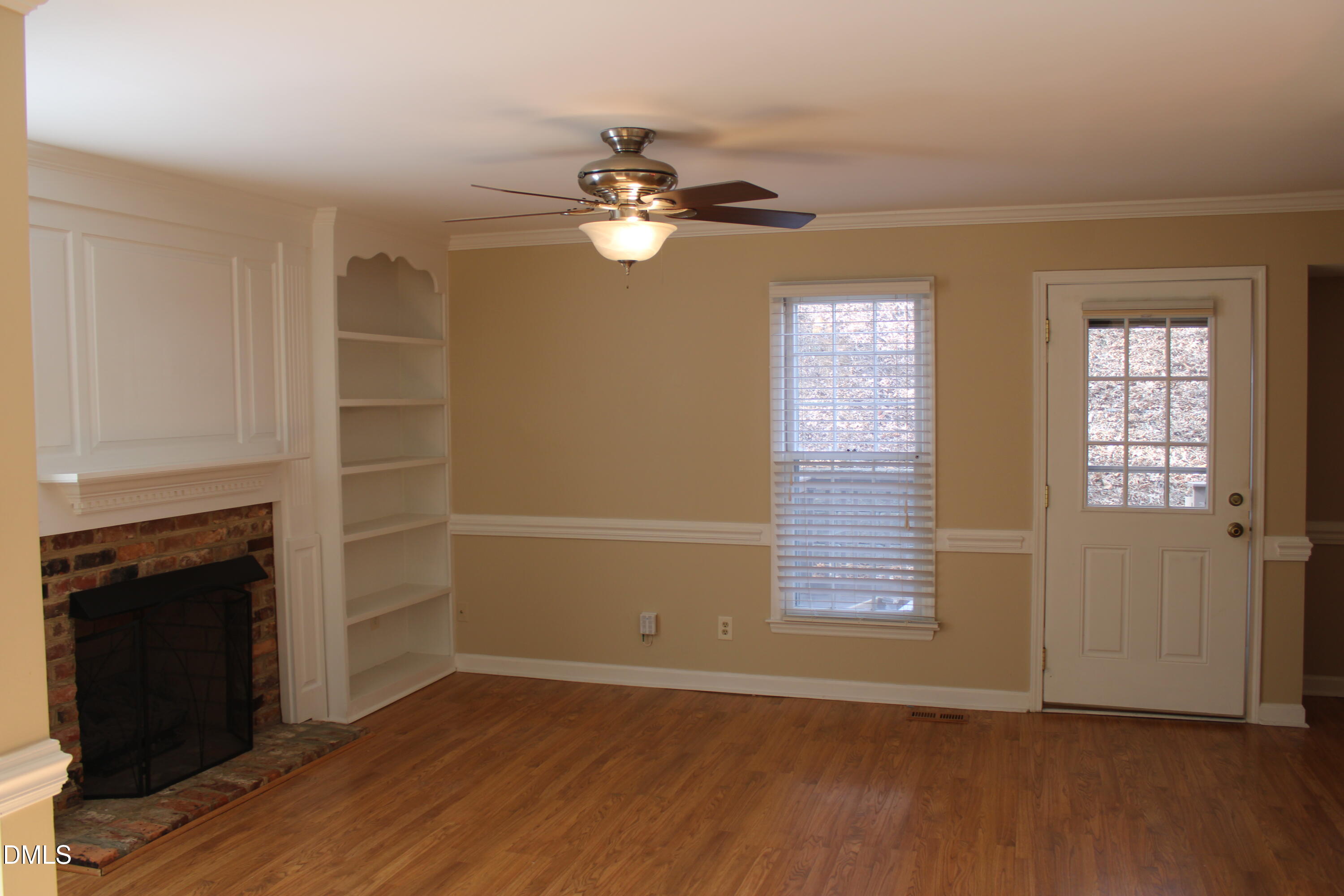 6701 Queen Annes Drive