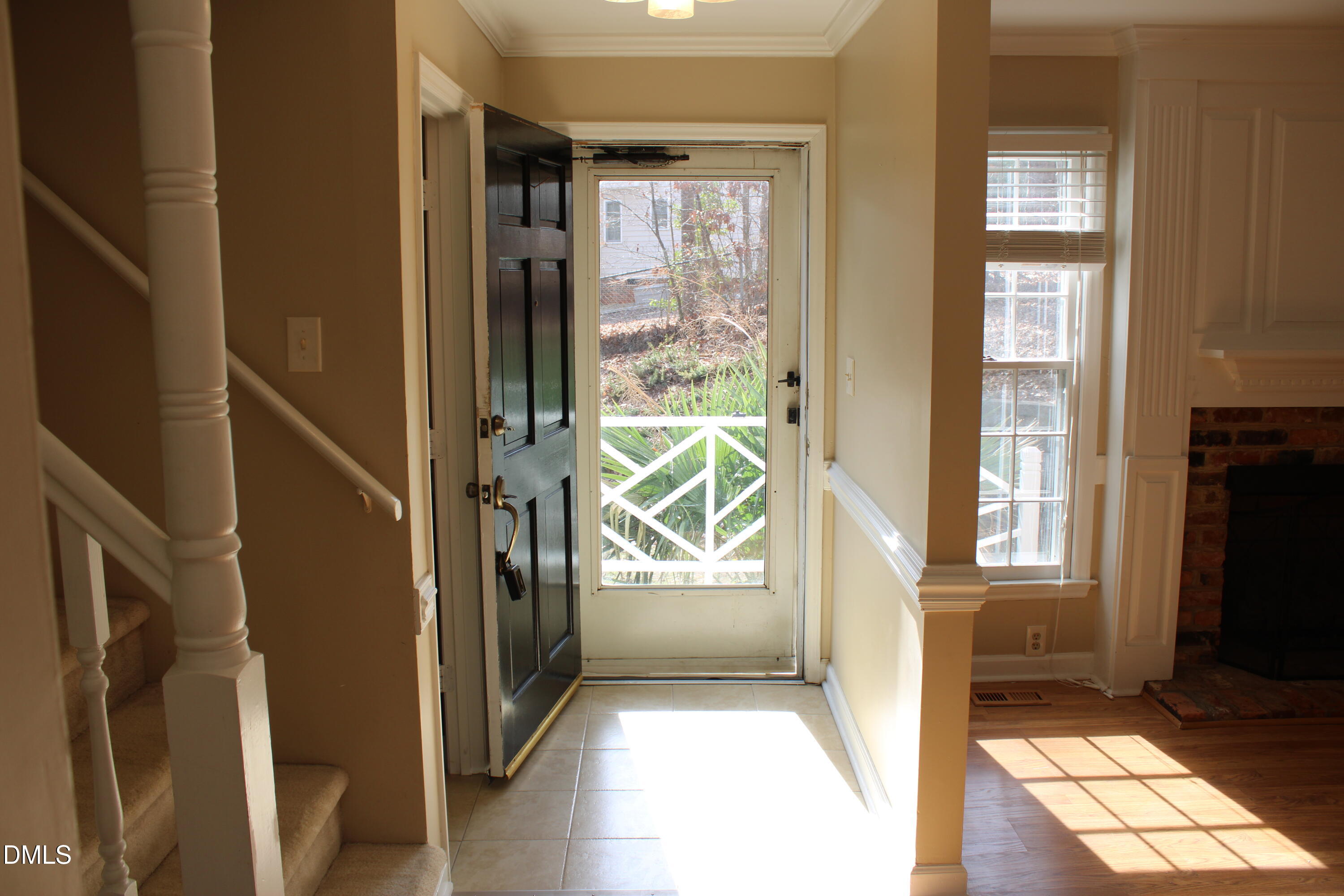 6701 Queen Annes Drive