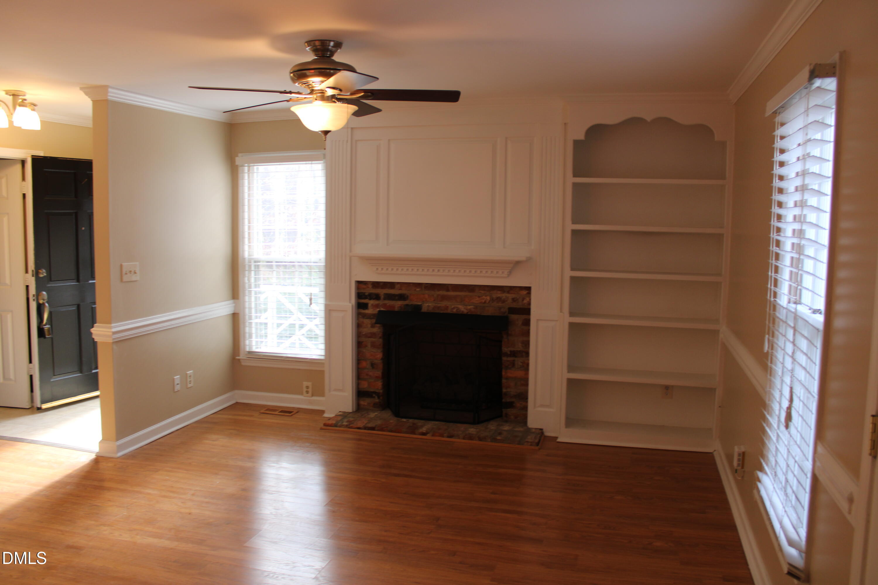 6701 Queen Annes Drive