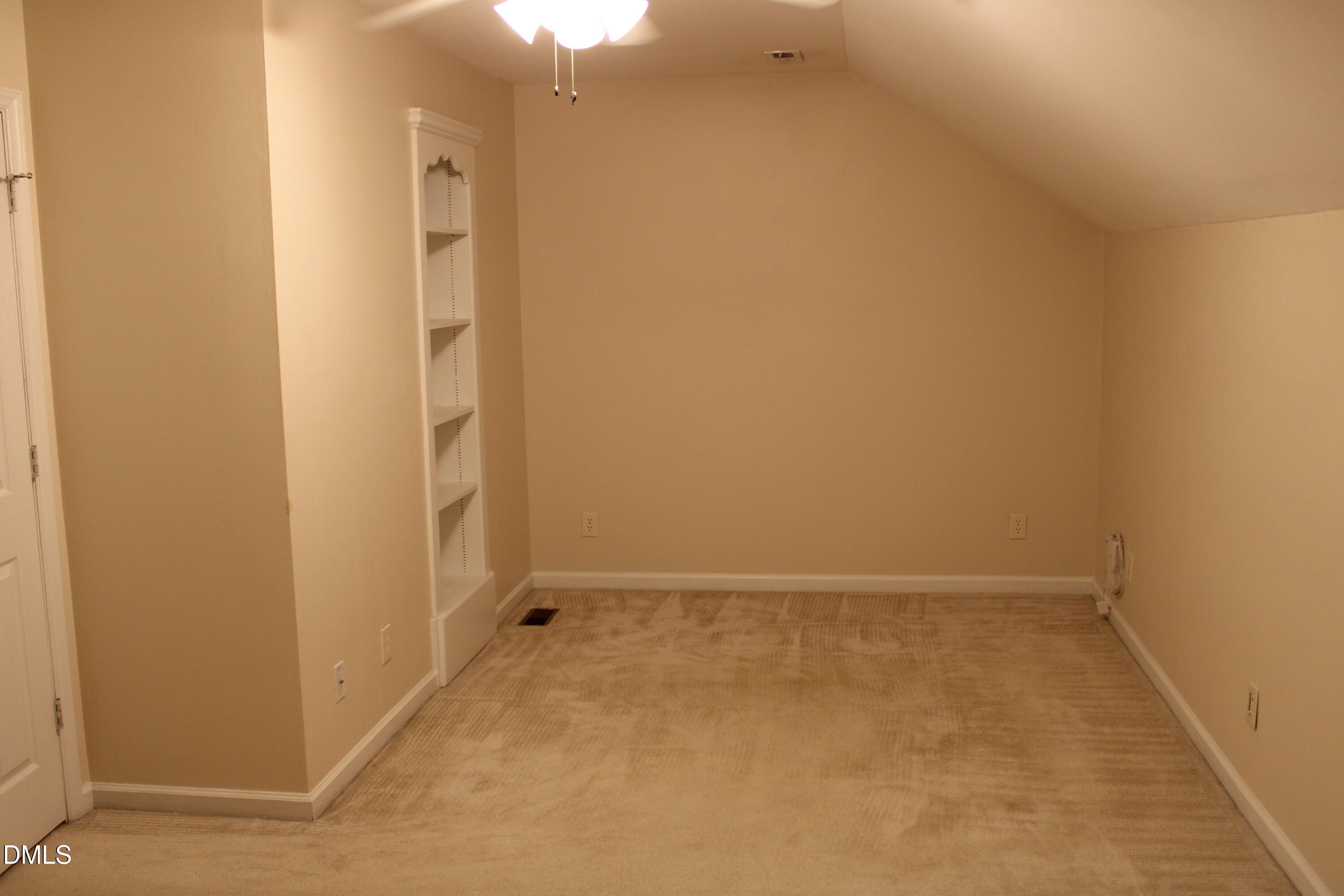 6701 Queen Annes Drive