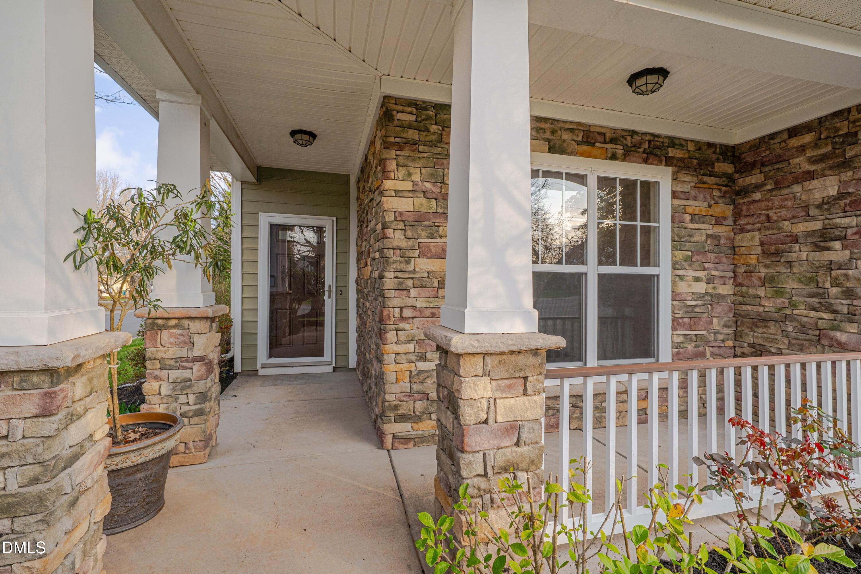 2103 Woodsdale Drive