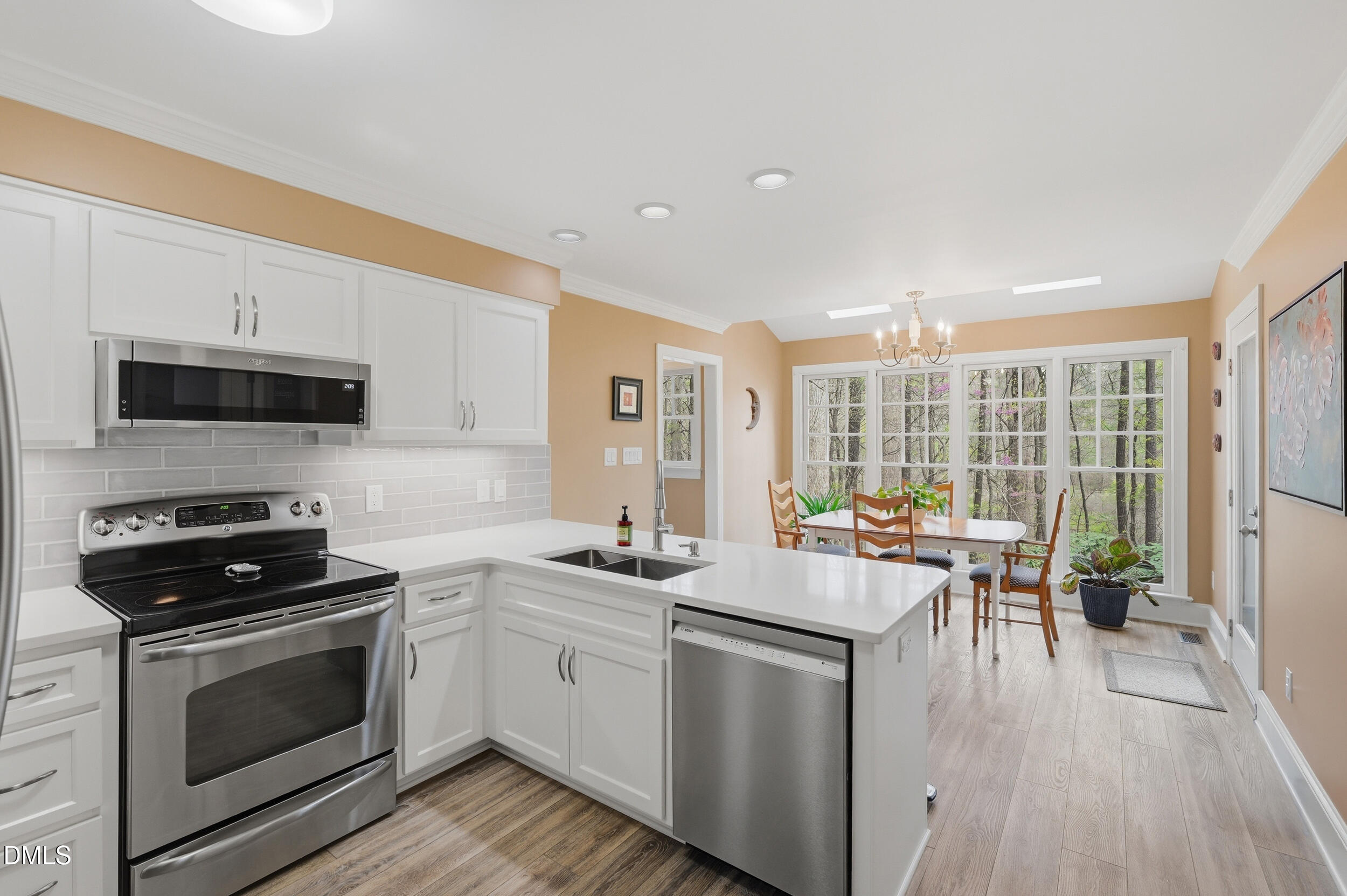 4001 Stemmons Court