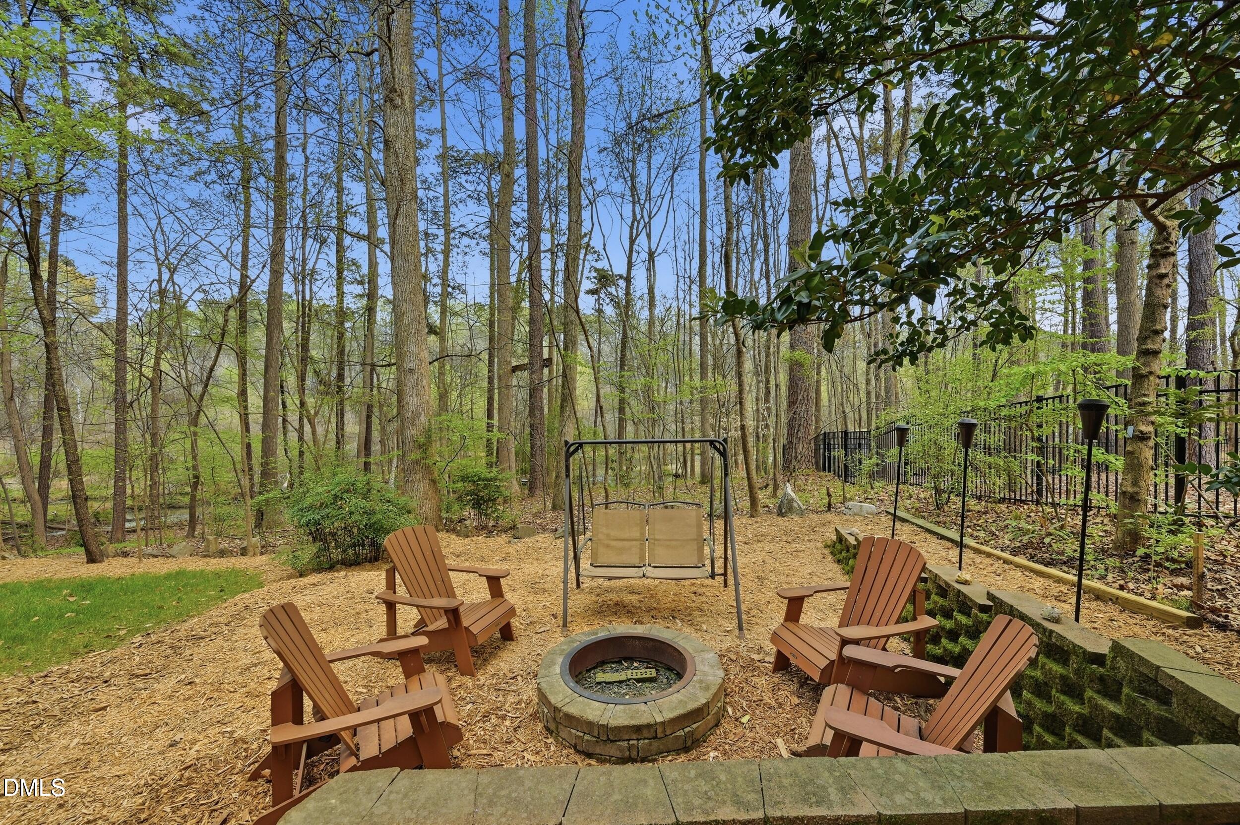 4001 Stemmons Court
