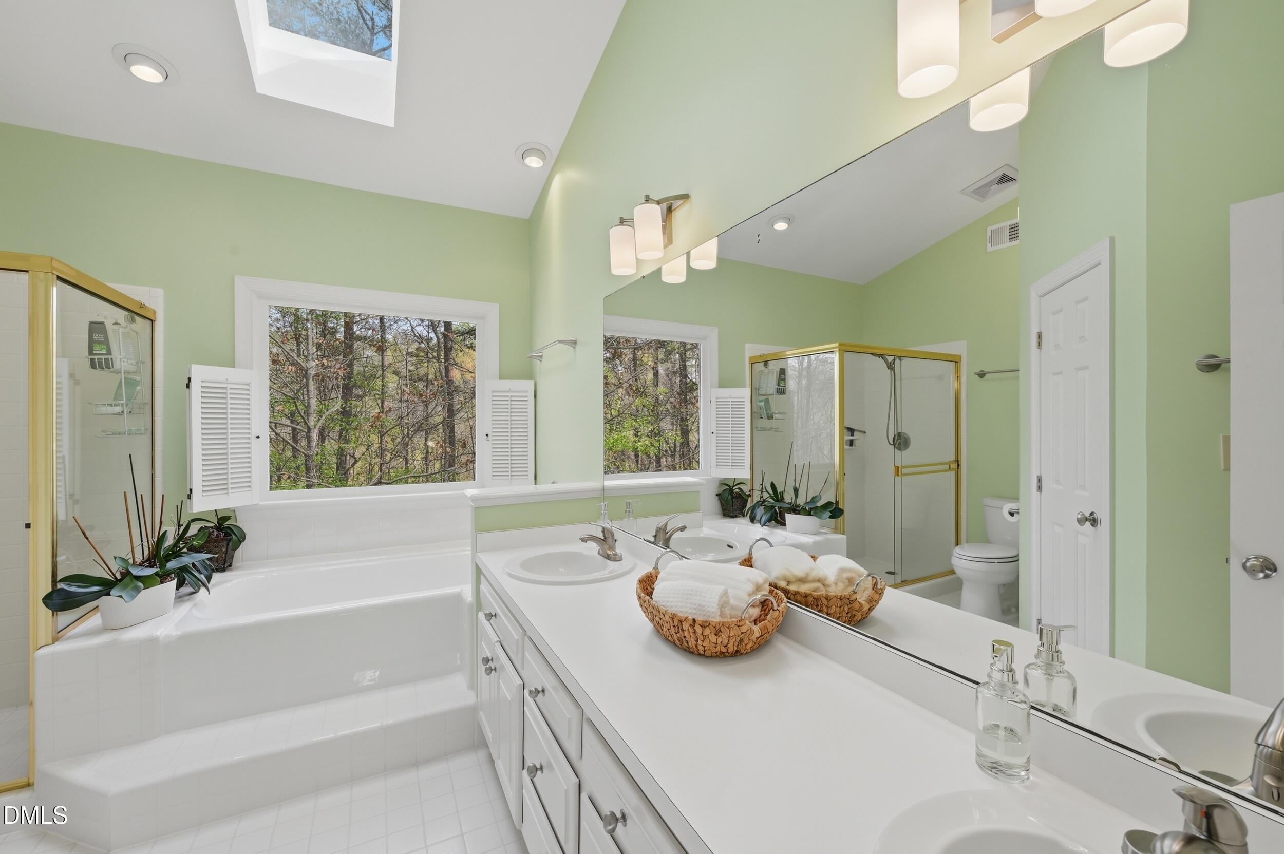 4001 Stemmons Court