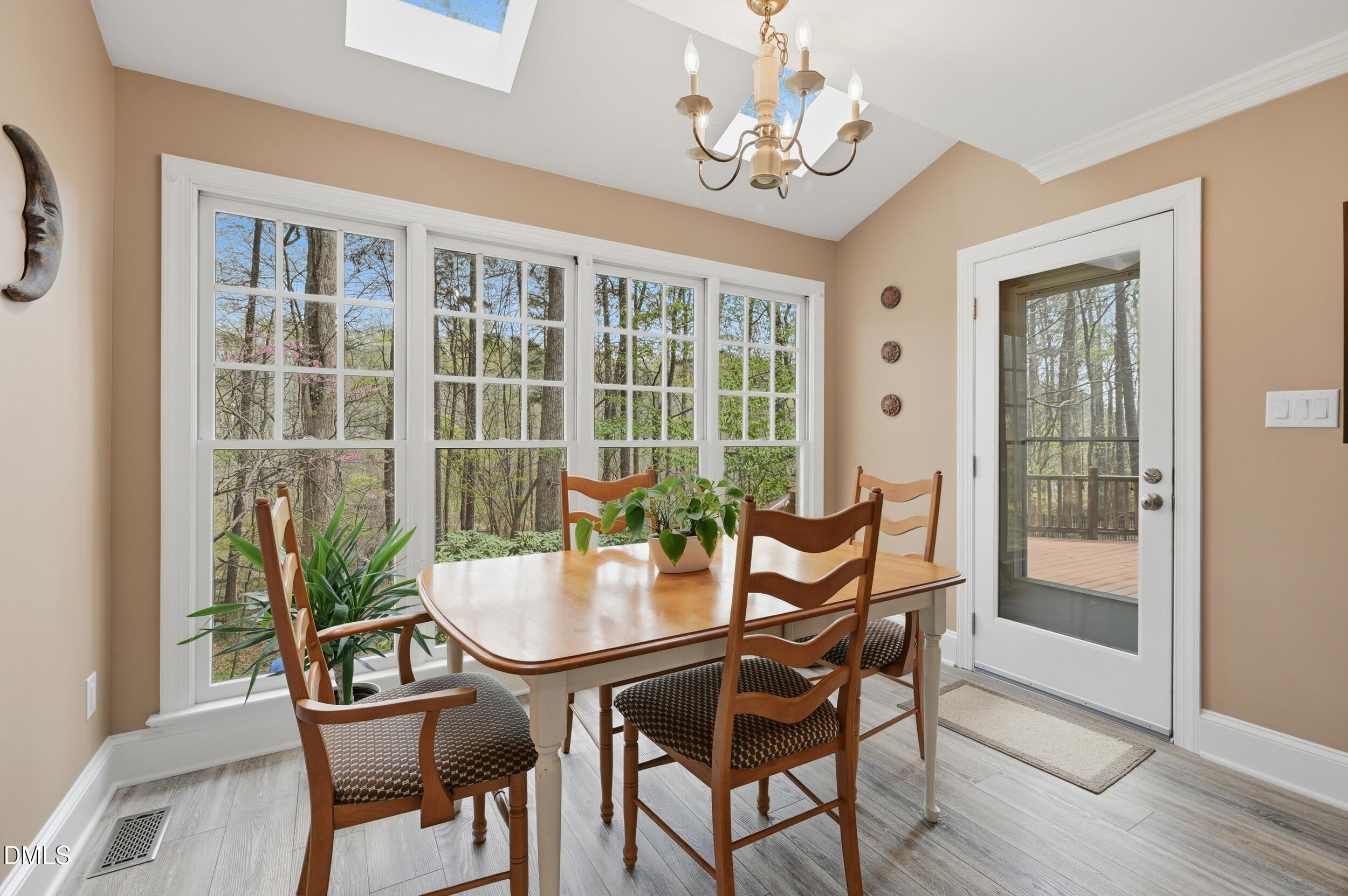 4001 Stemmons Court