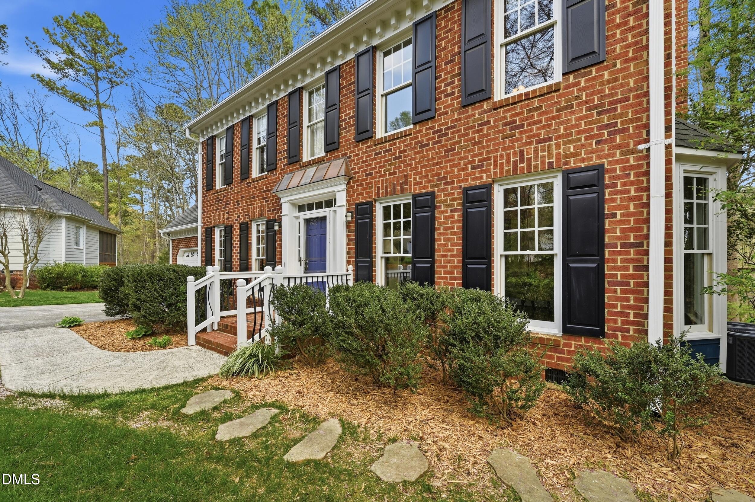 4001 Stemmons Court