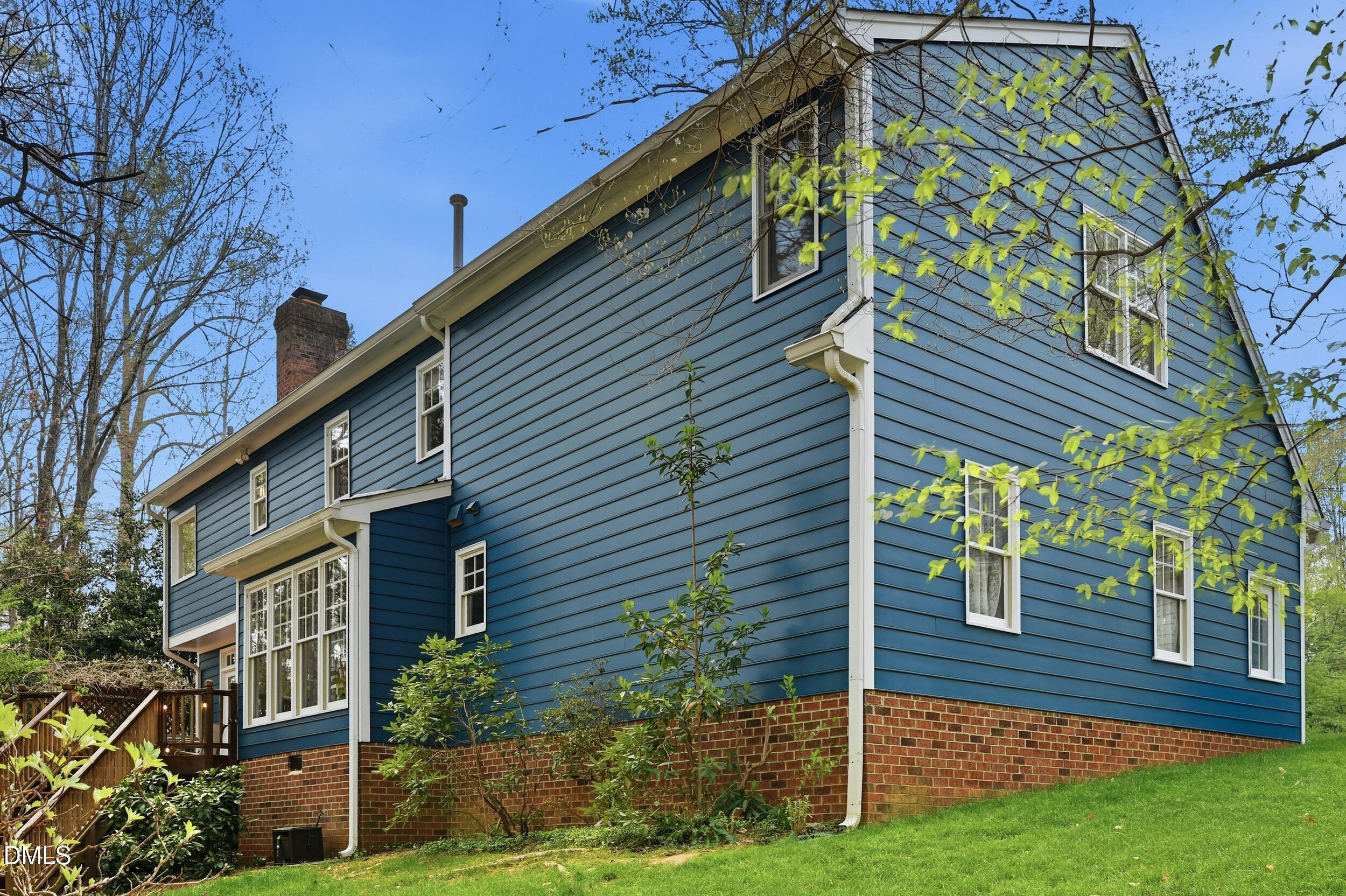 4001 Stemmons Court