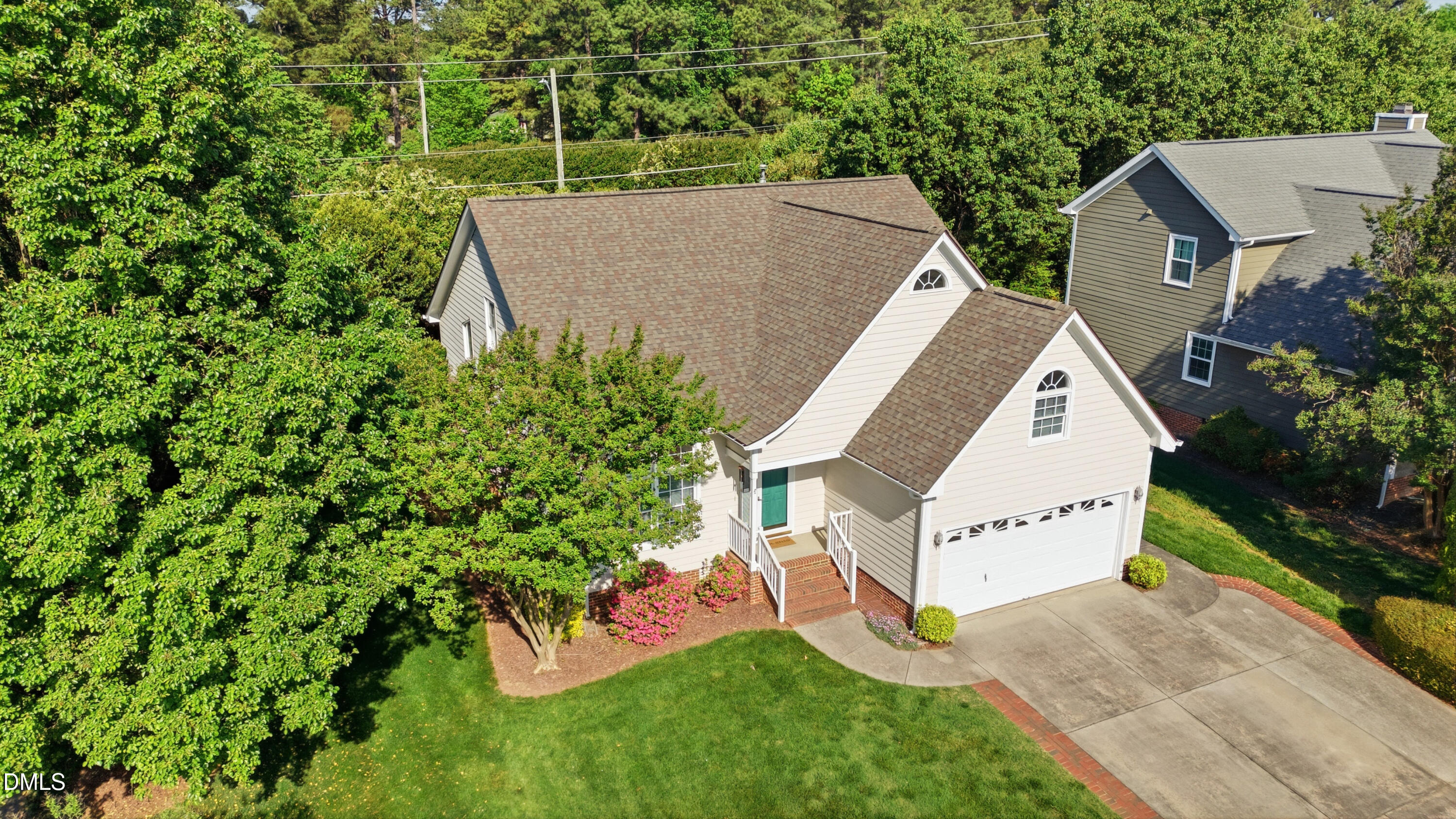 6801 Lynnoak Drive