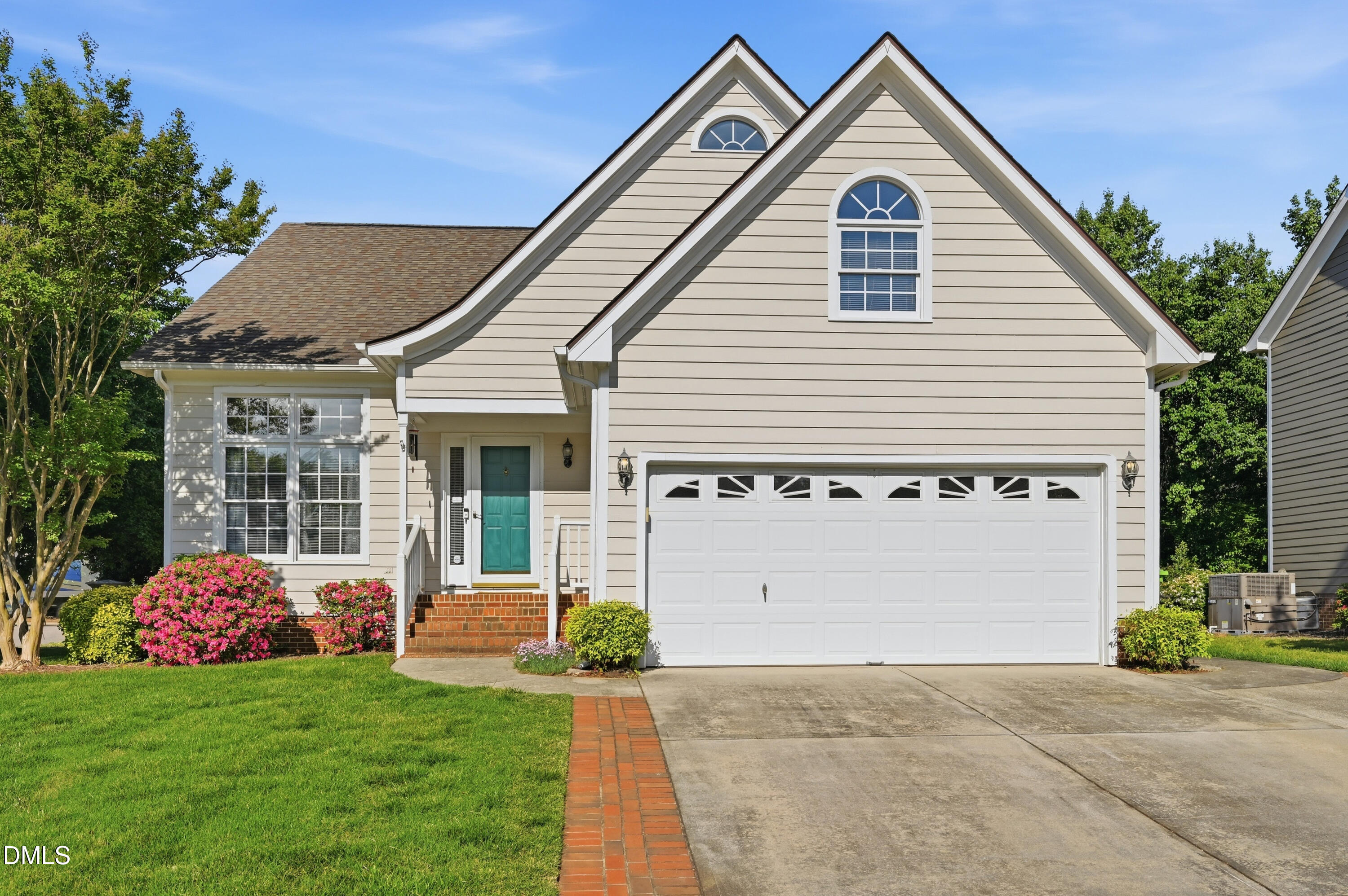 6801 Lynnoak Drive