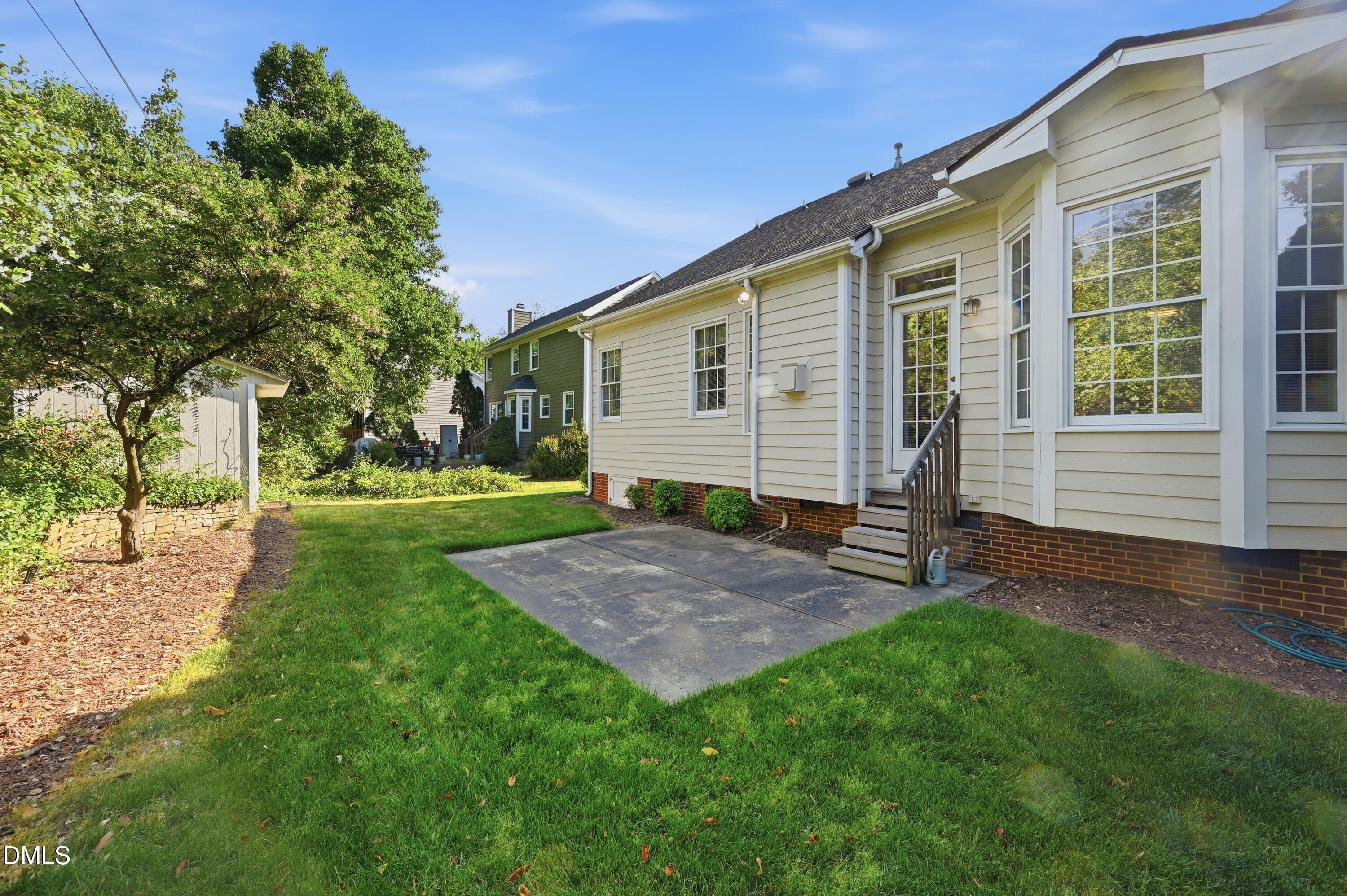6801 Lynnoak Drive