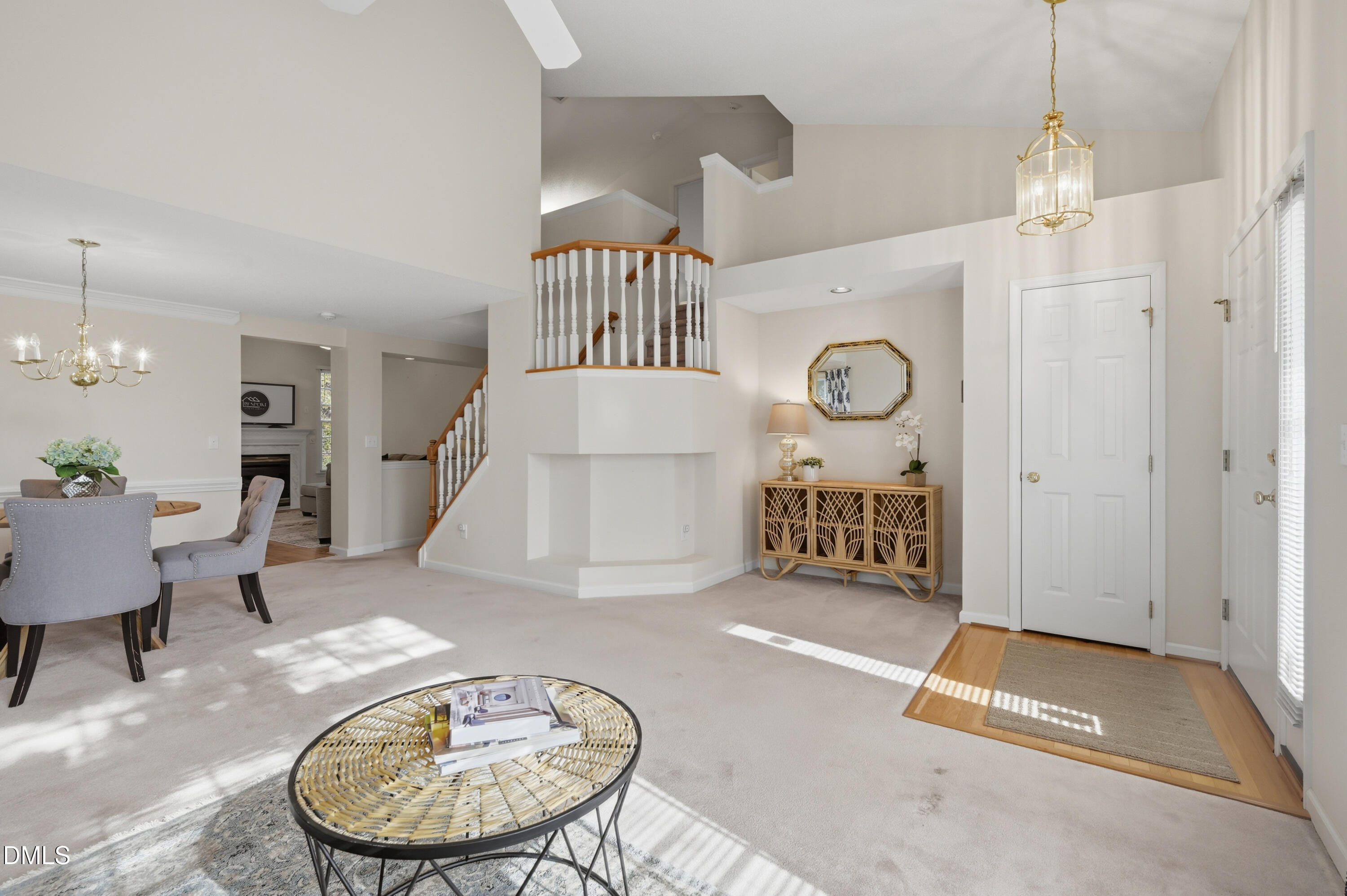 6801 Lynnoak Drive