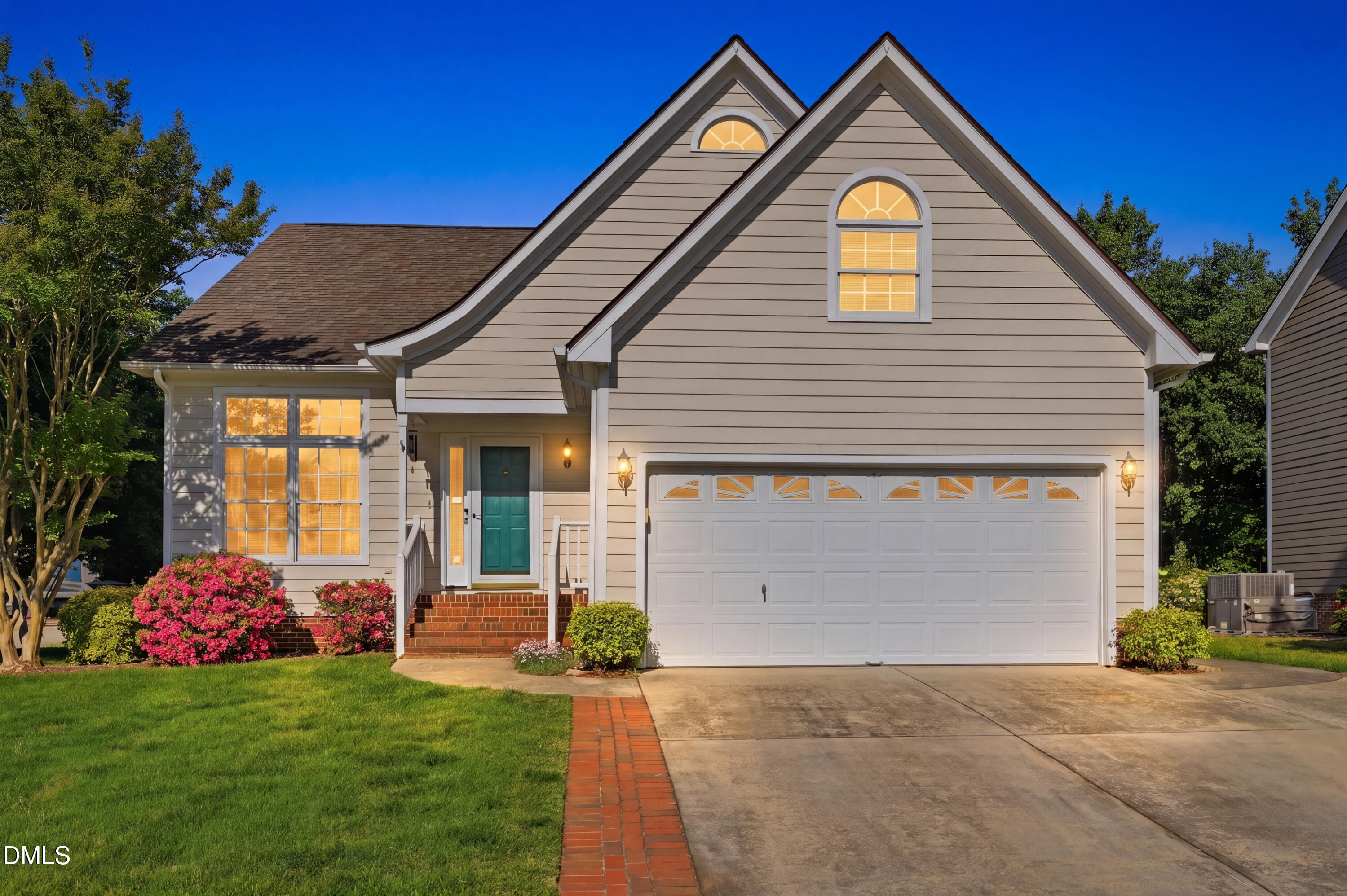 6801 Lynnoak Drive