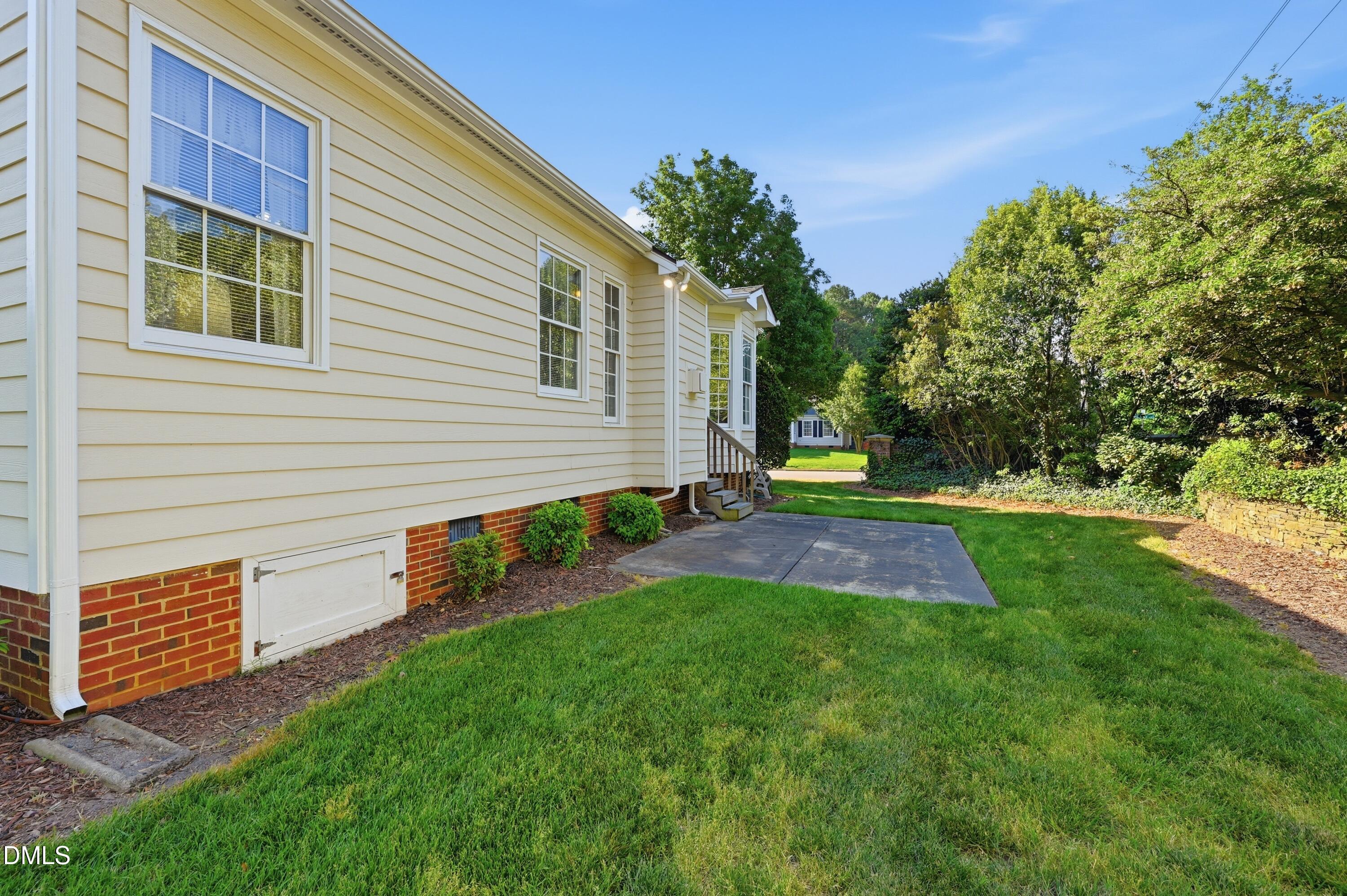 6801 Lynnoak Drive