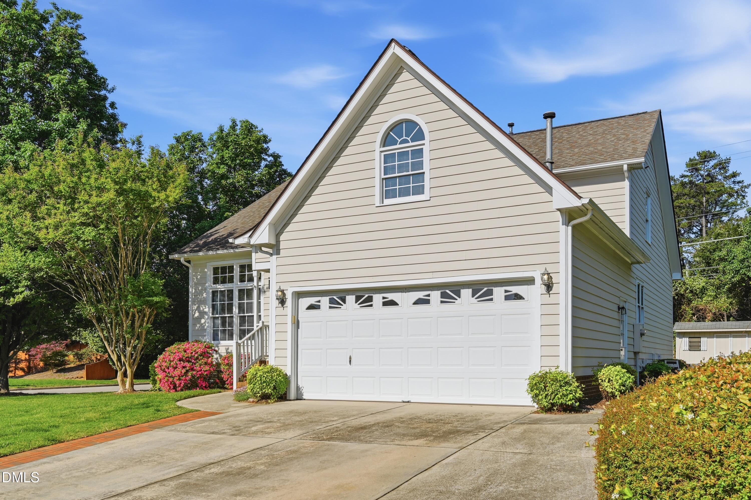 6801 Lynnoak Drive