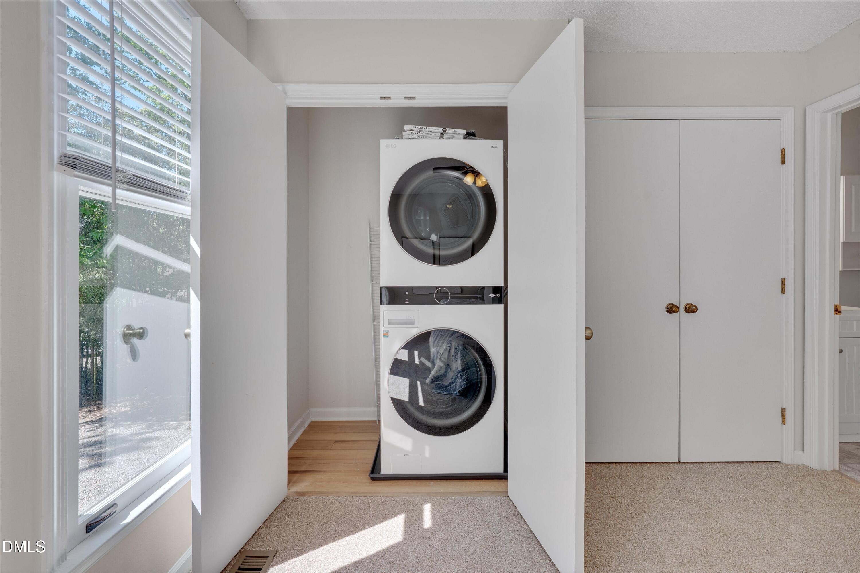 4901 Rollingwood Drive