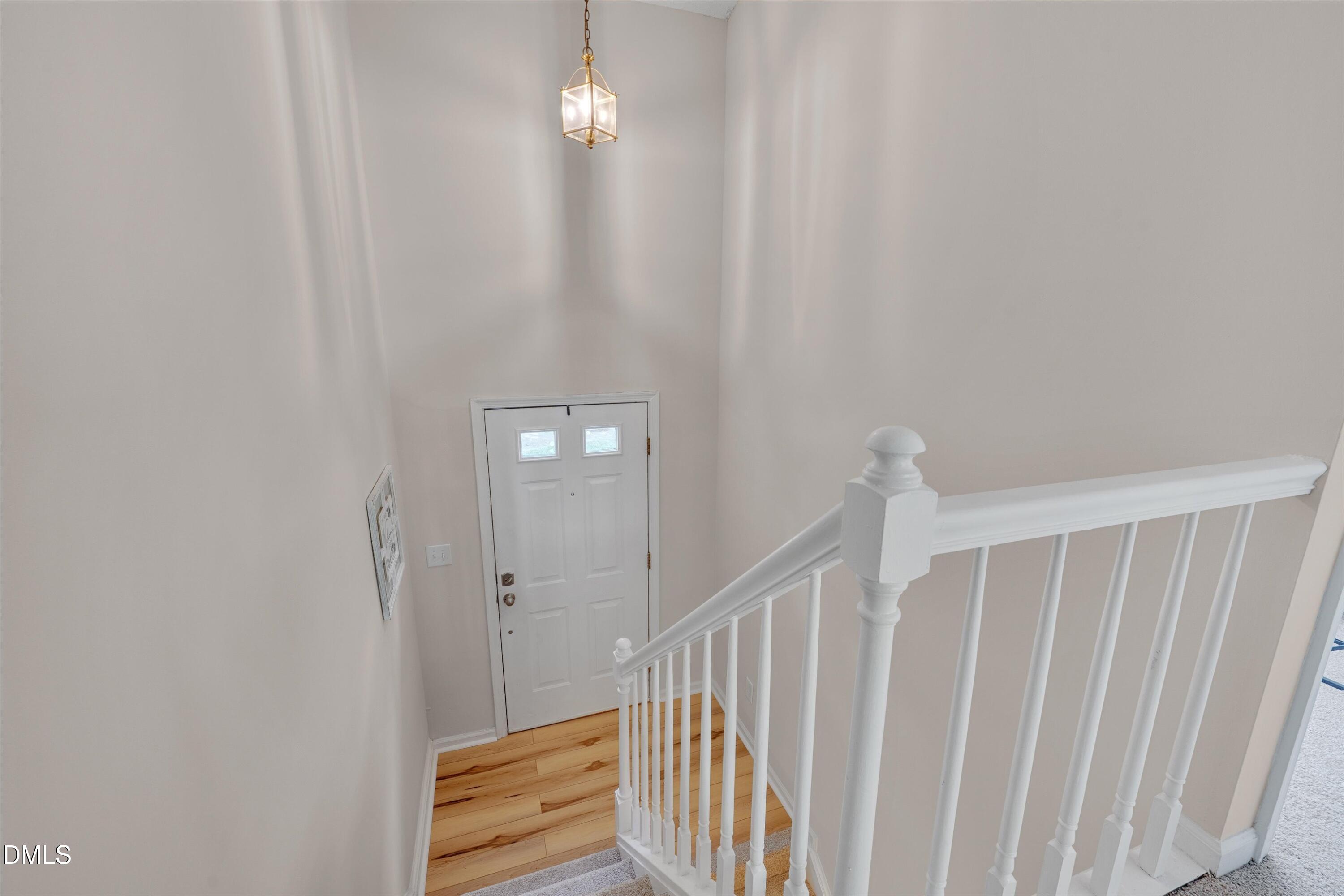 4901 Rollingwood Drive