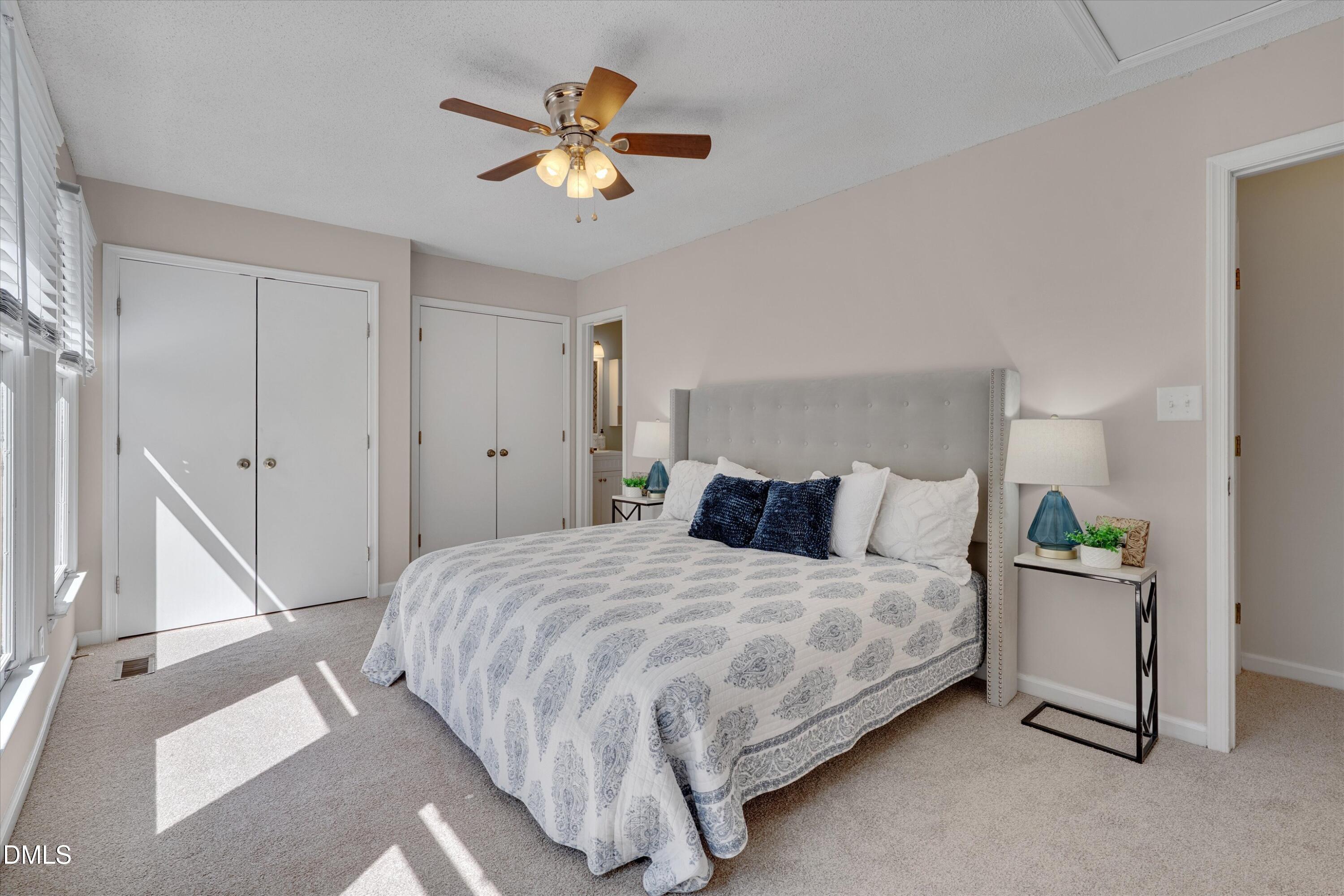 4901 Rollingwood Drive