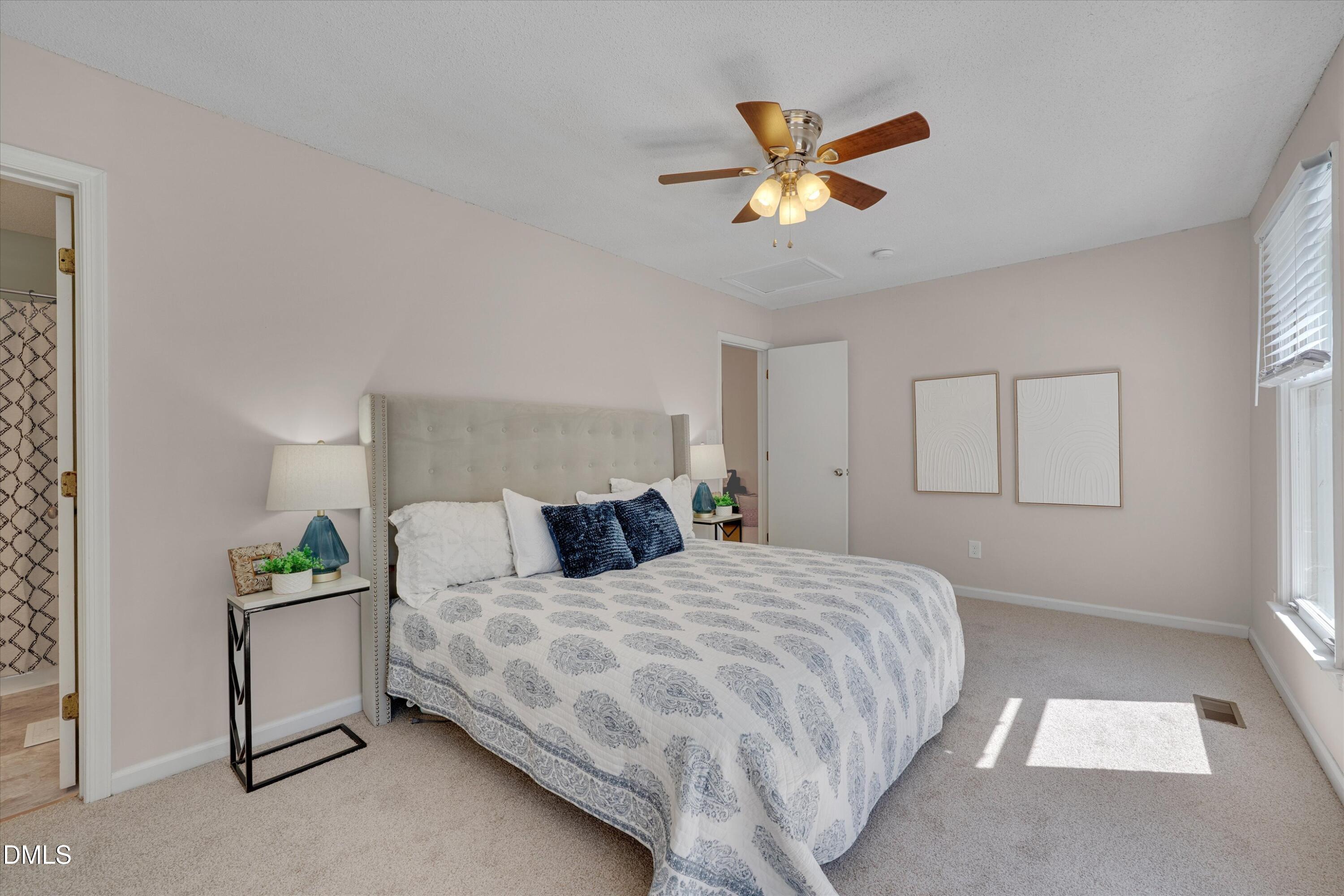 4901 Rollingwood Drive