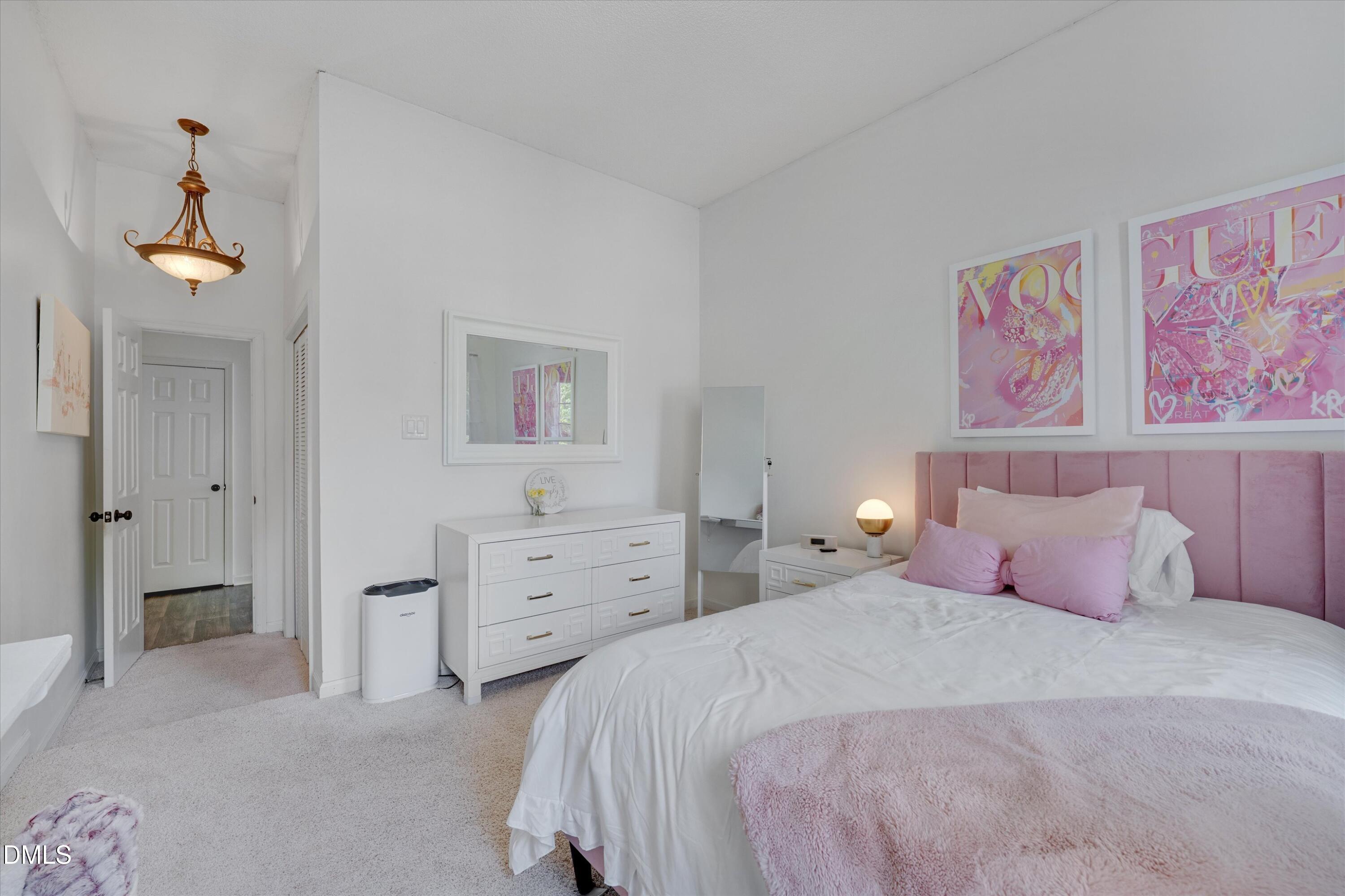 11804 Fairlie Place