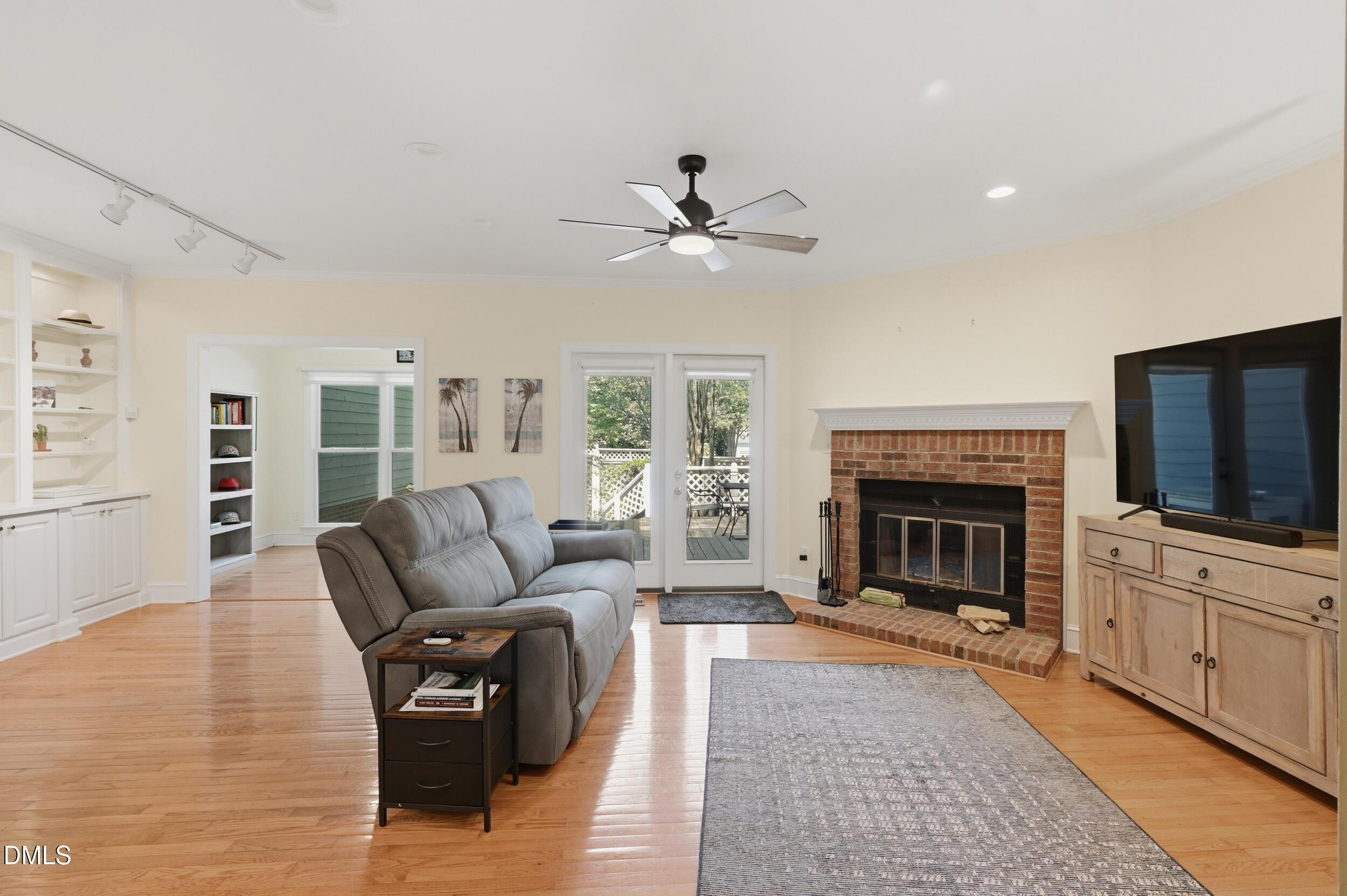 7514 Wellesley Park S