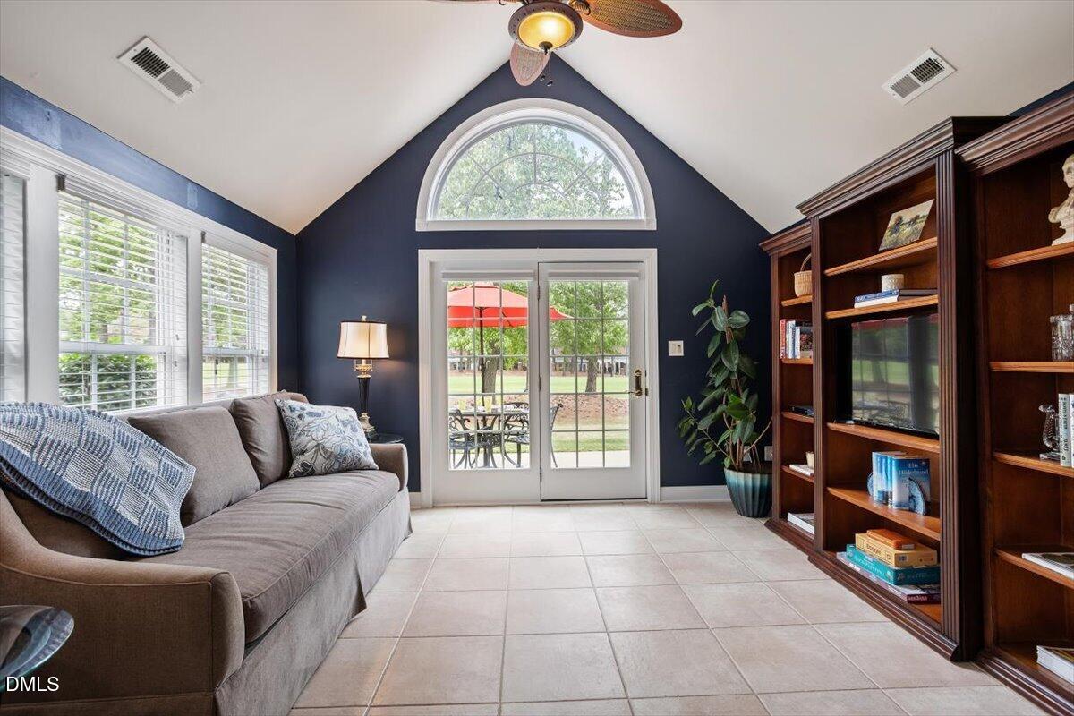 10916 Clovermill Circle