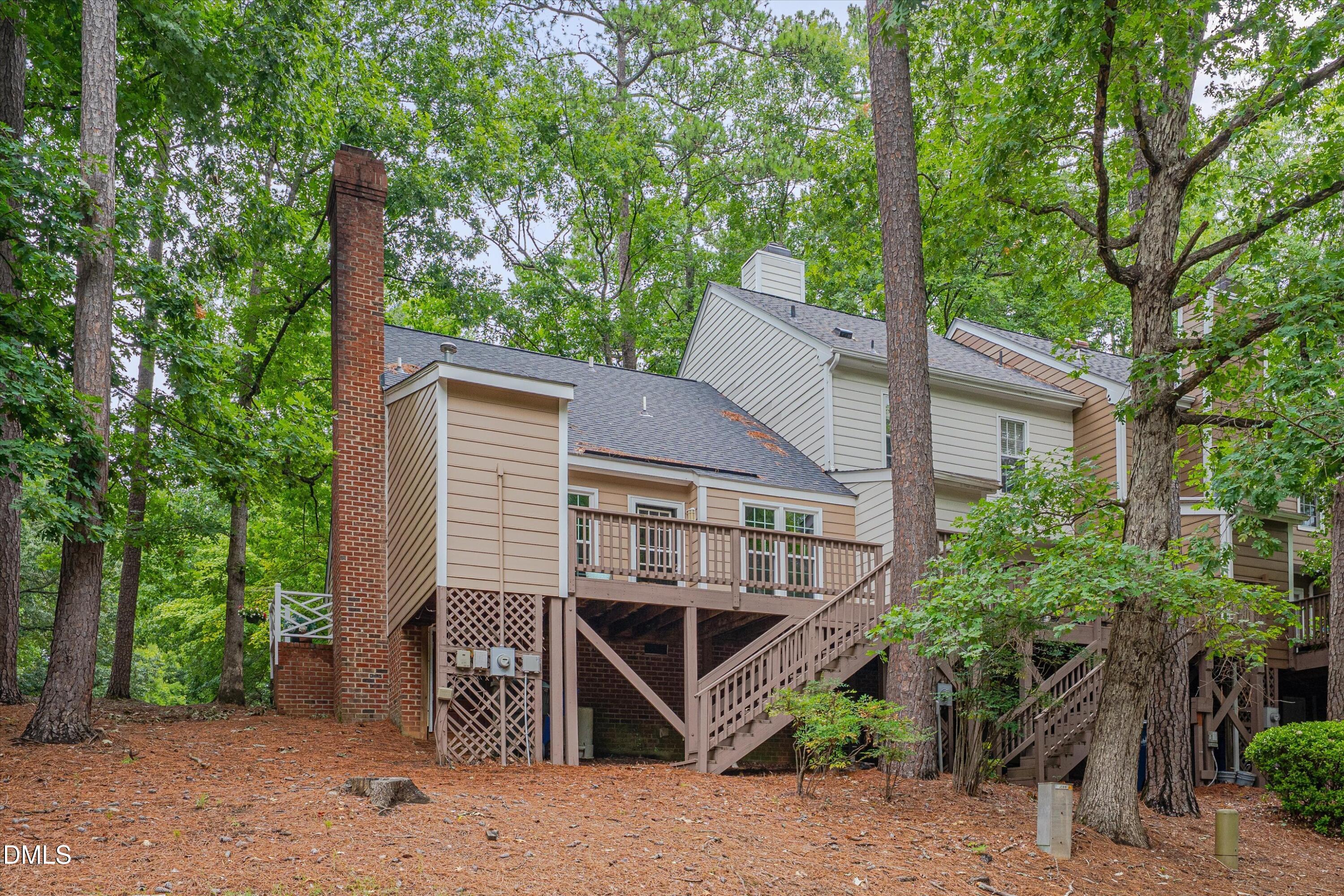 4600 Hamptonshire Drive