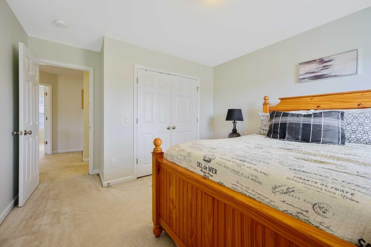 2001 Thoroughbred Lane