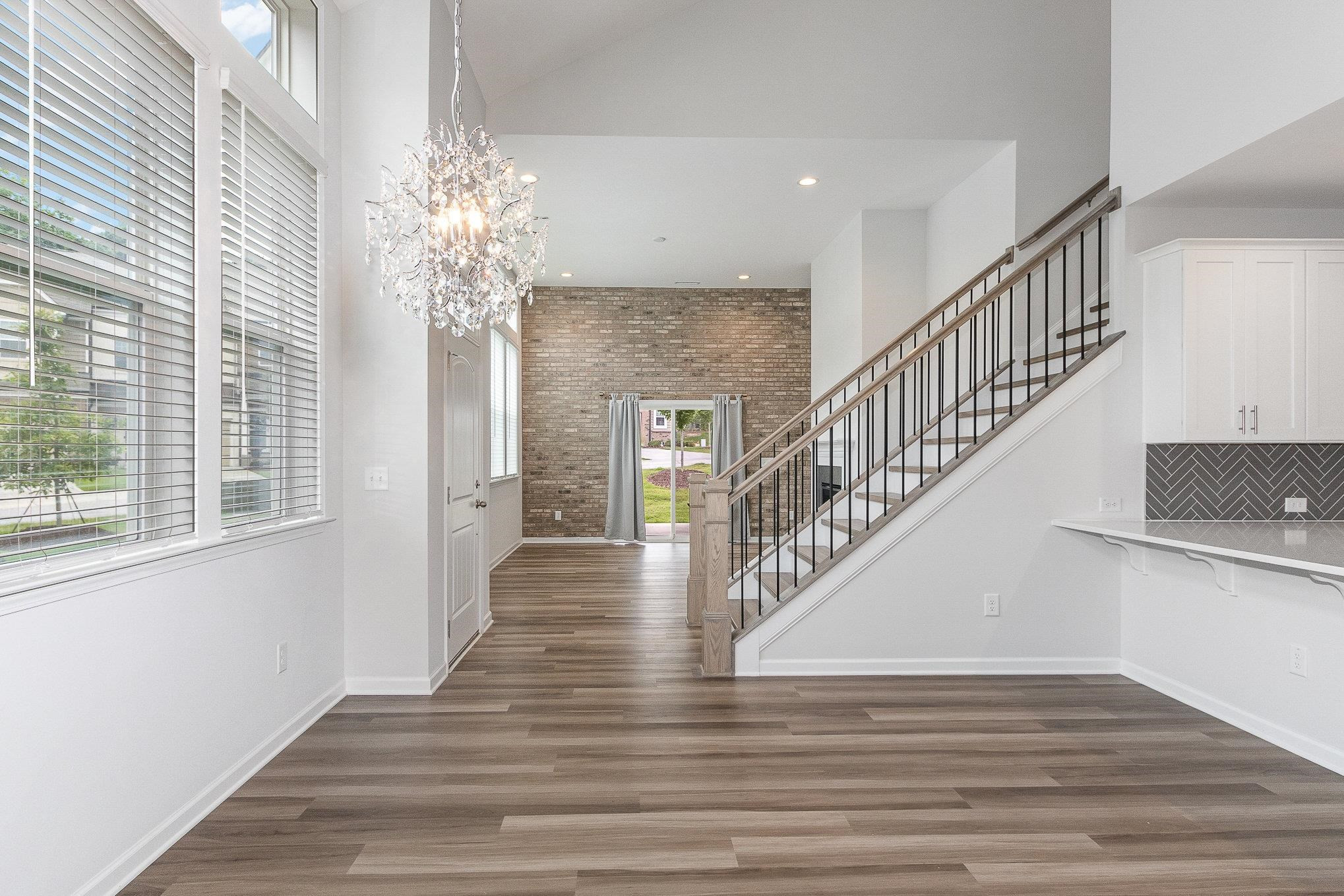 805 Talbot Place