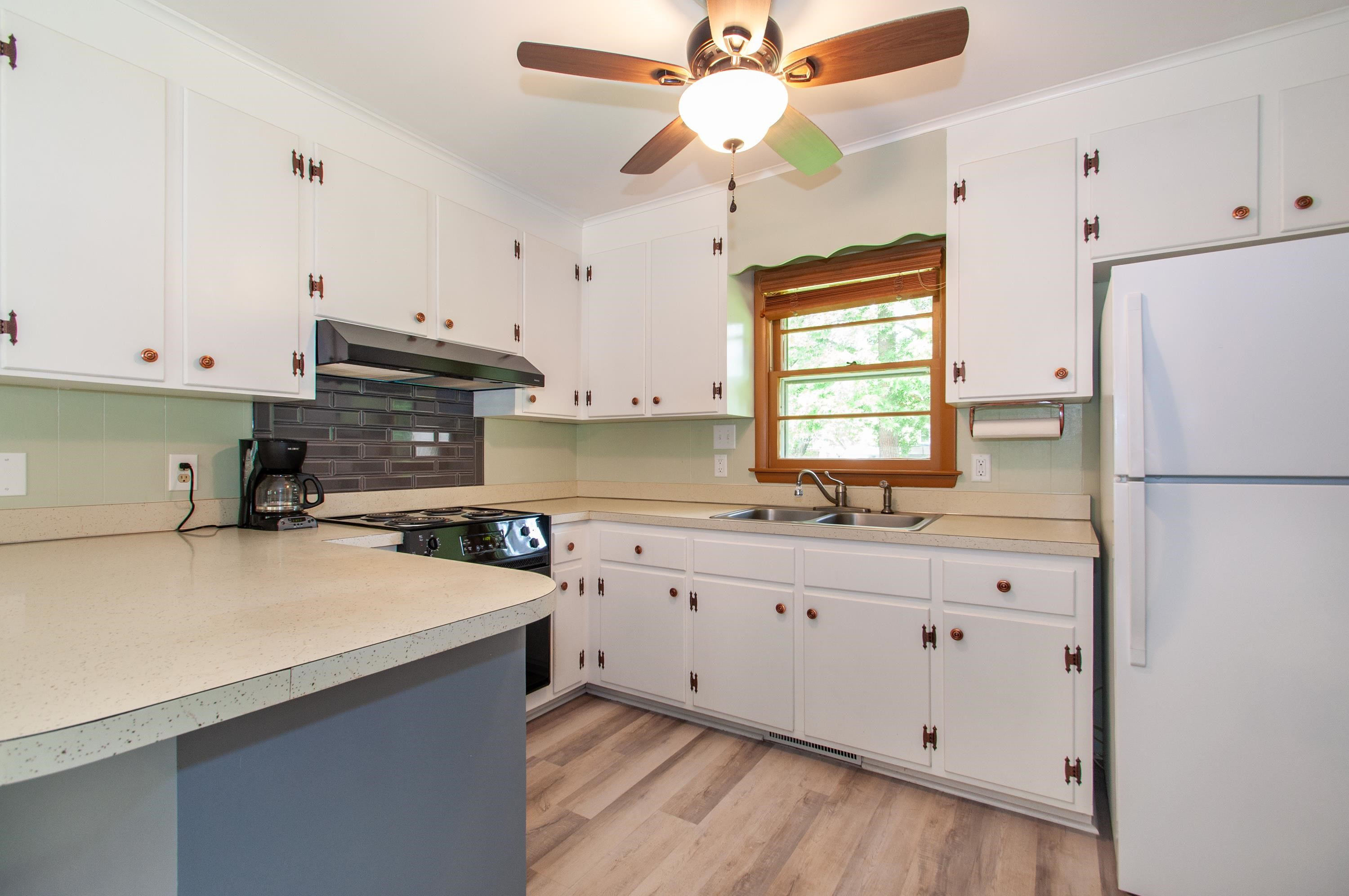 3705 Arrowwood Drive
