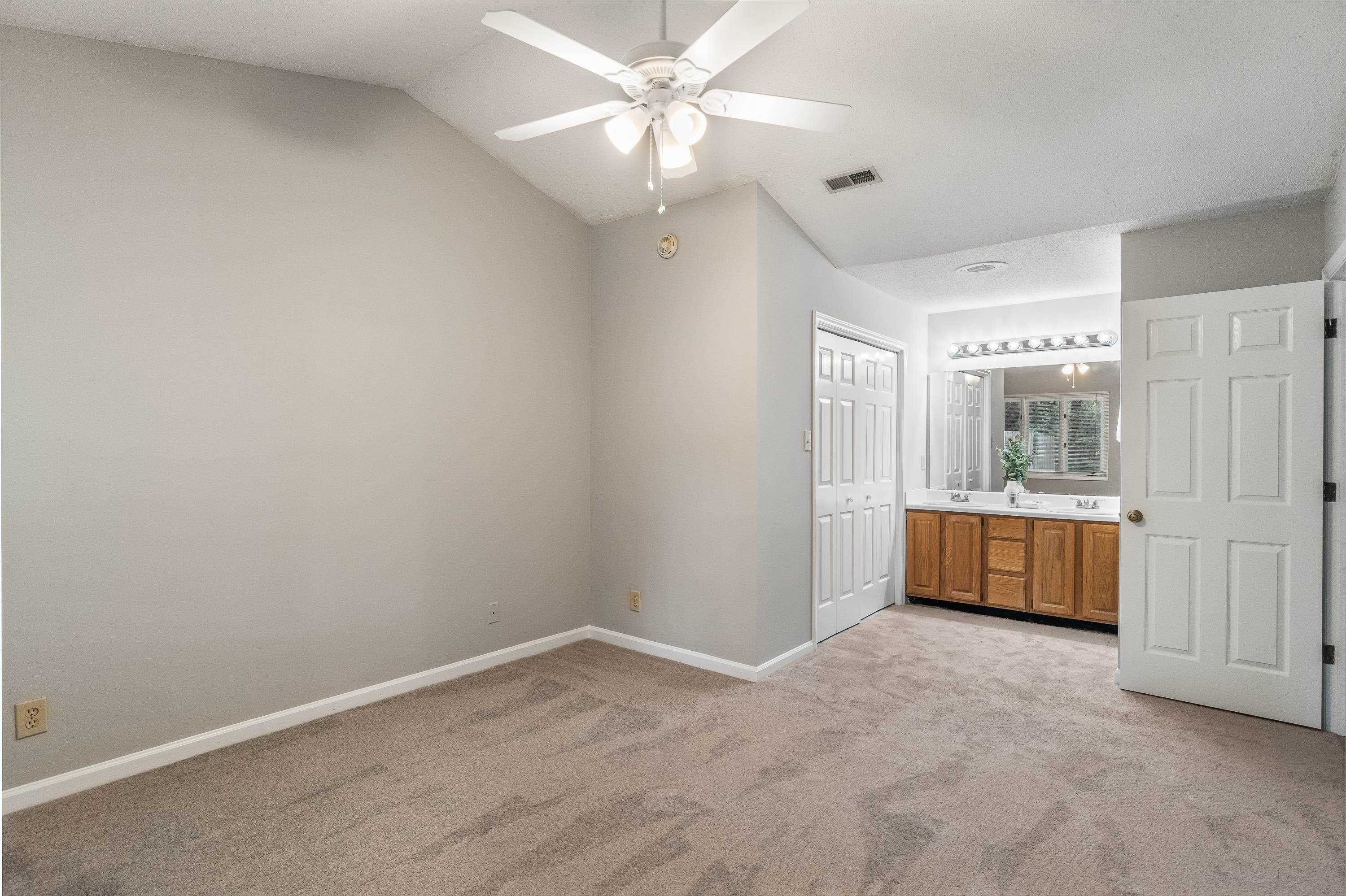 4118 Pin Oak Drive
