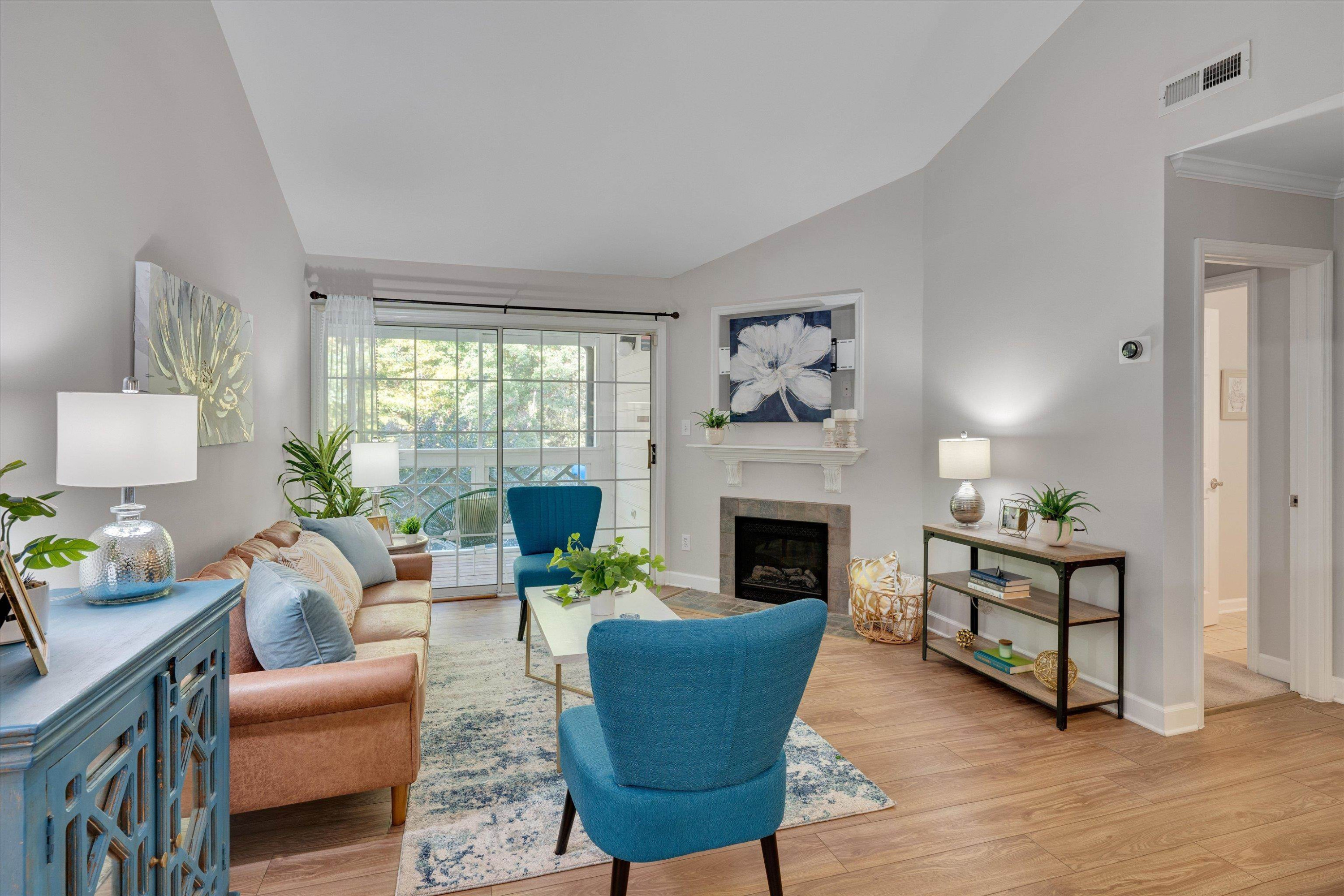 1008 Kingswood Drive Unit: F