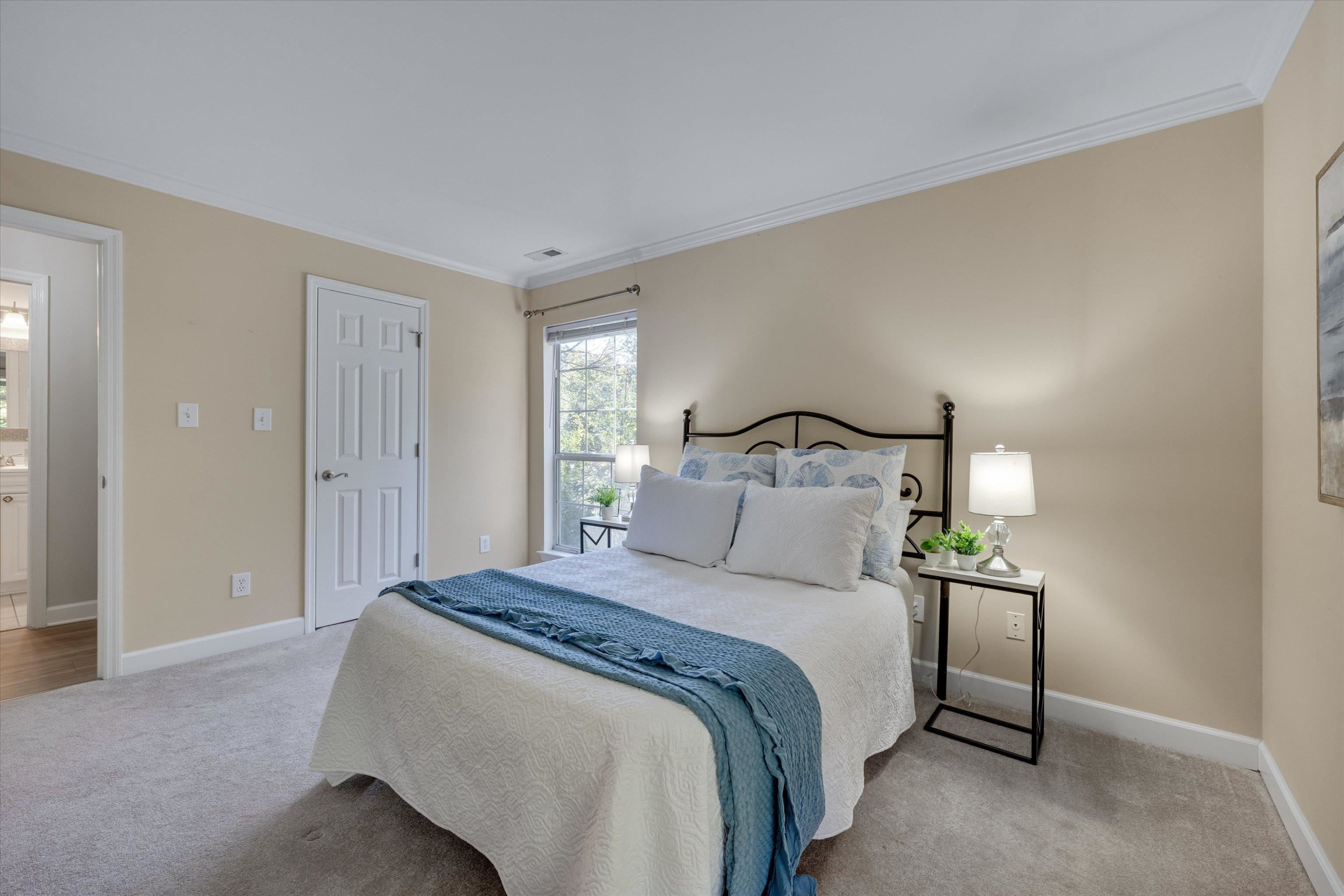 1008 Kingswood Drive Unit: F