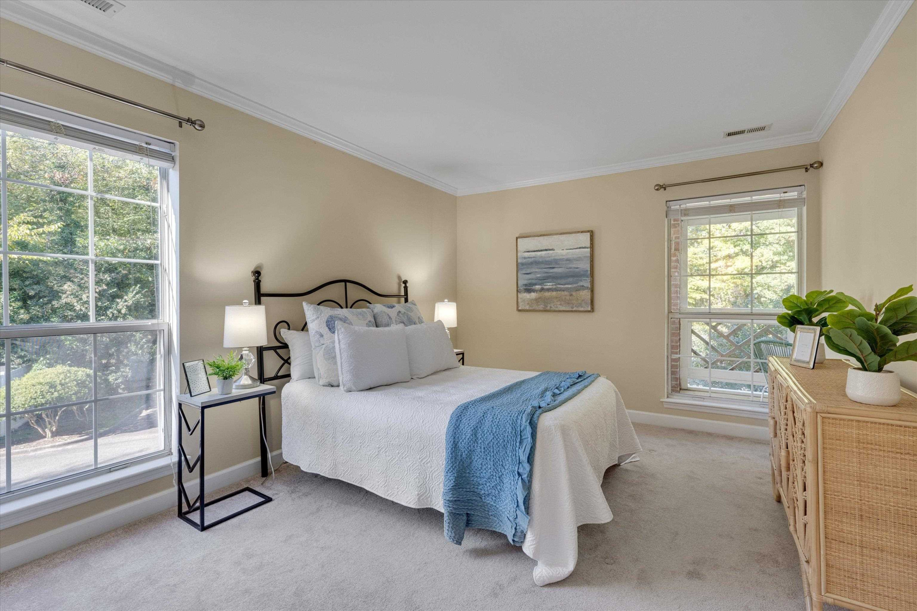 1008 Kingswood Drive Unit: F