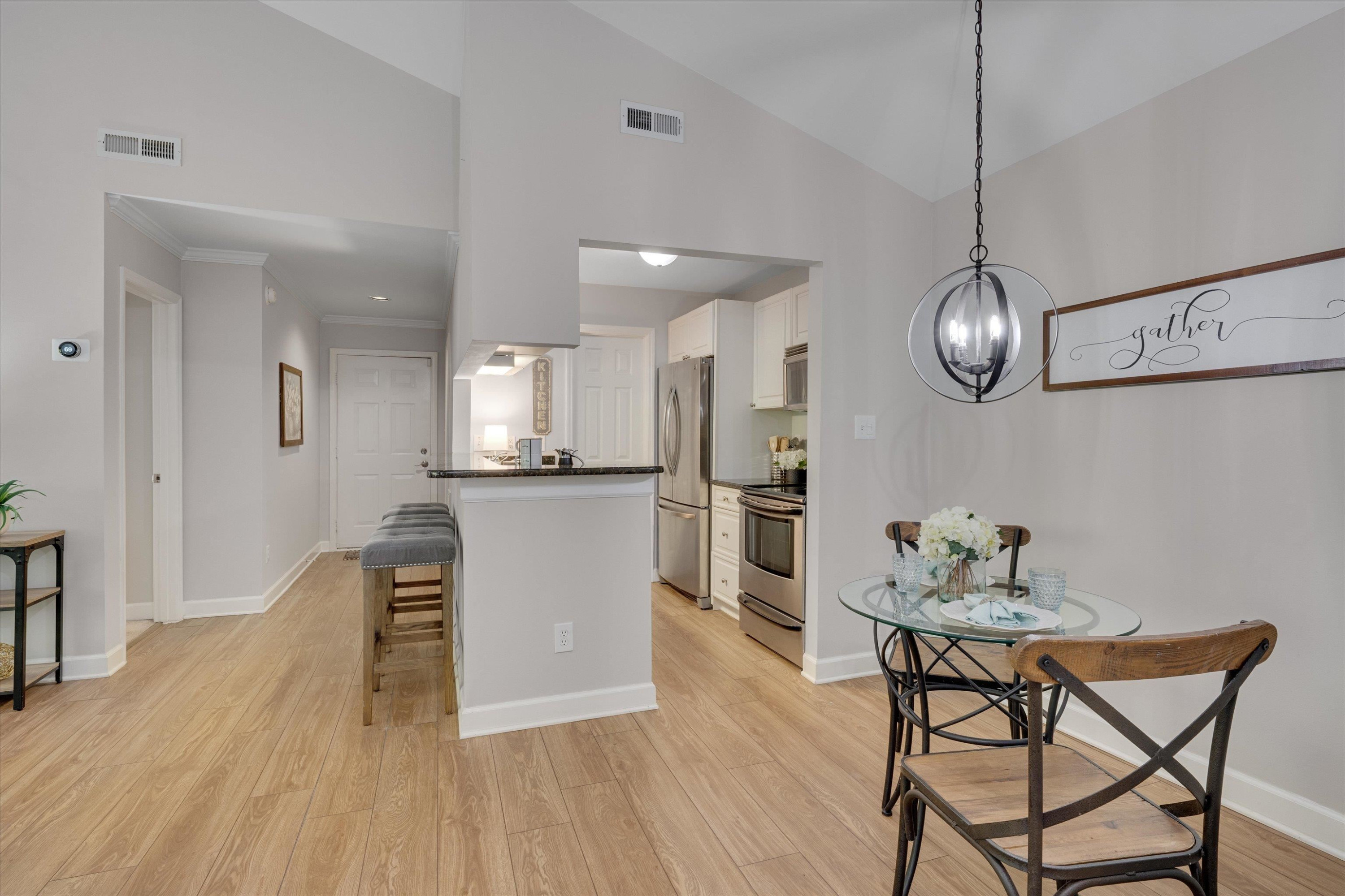 1008 Kingswood Drive Unit: F