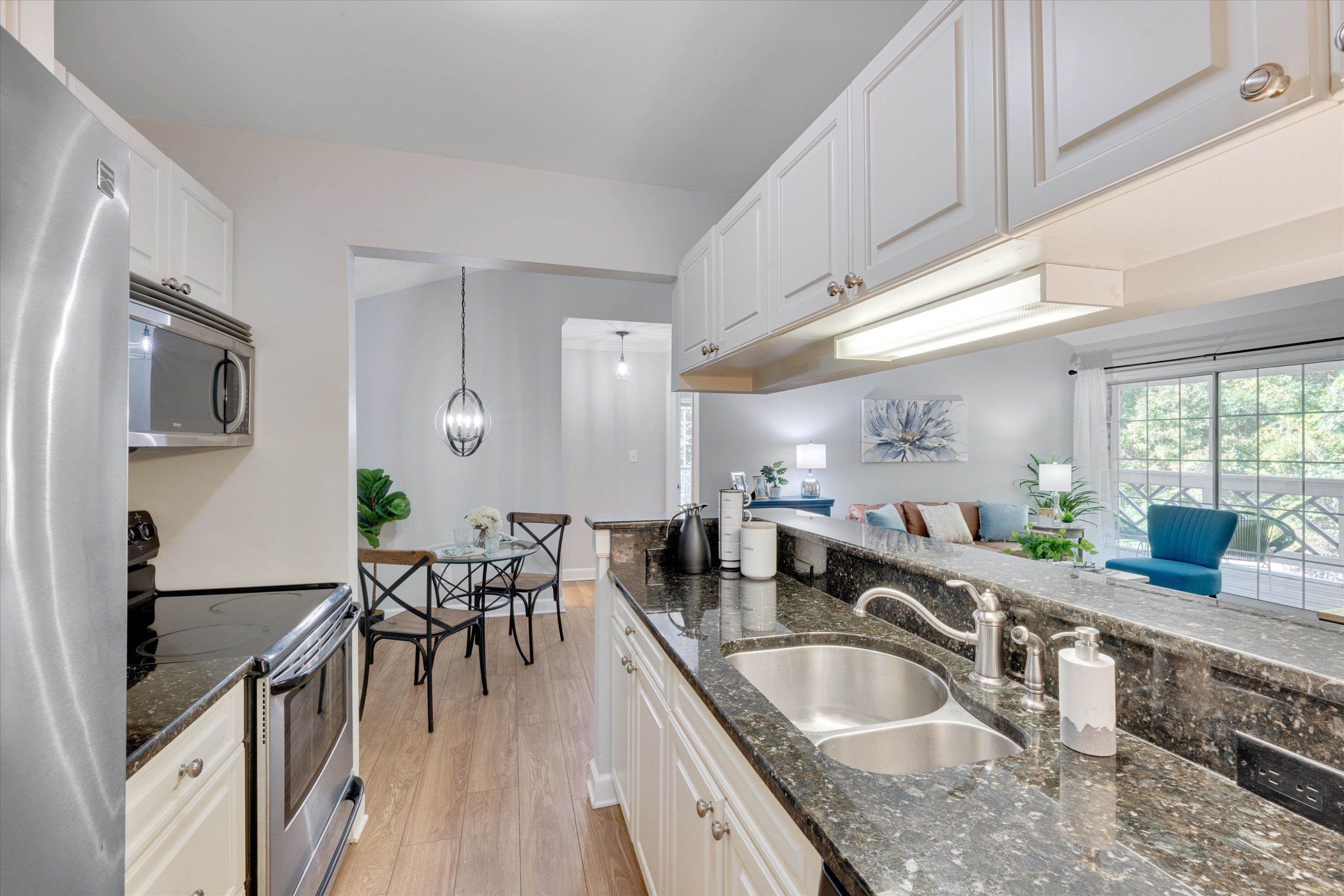 1008 Kingswood Drive Unit: F