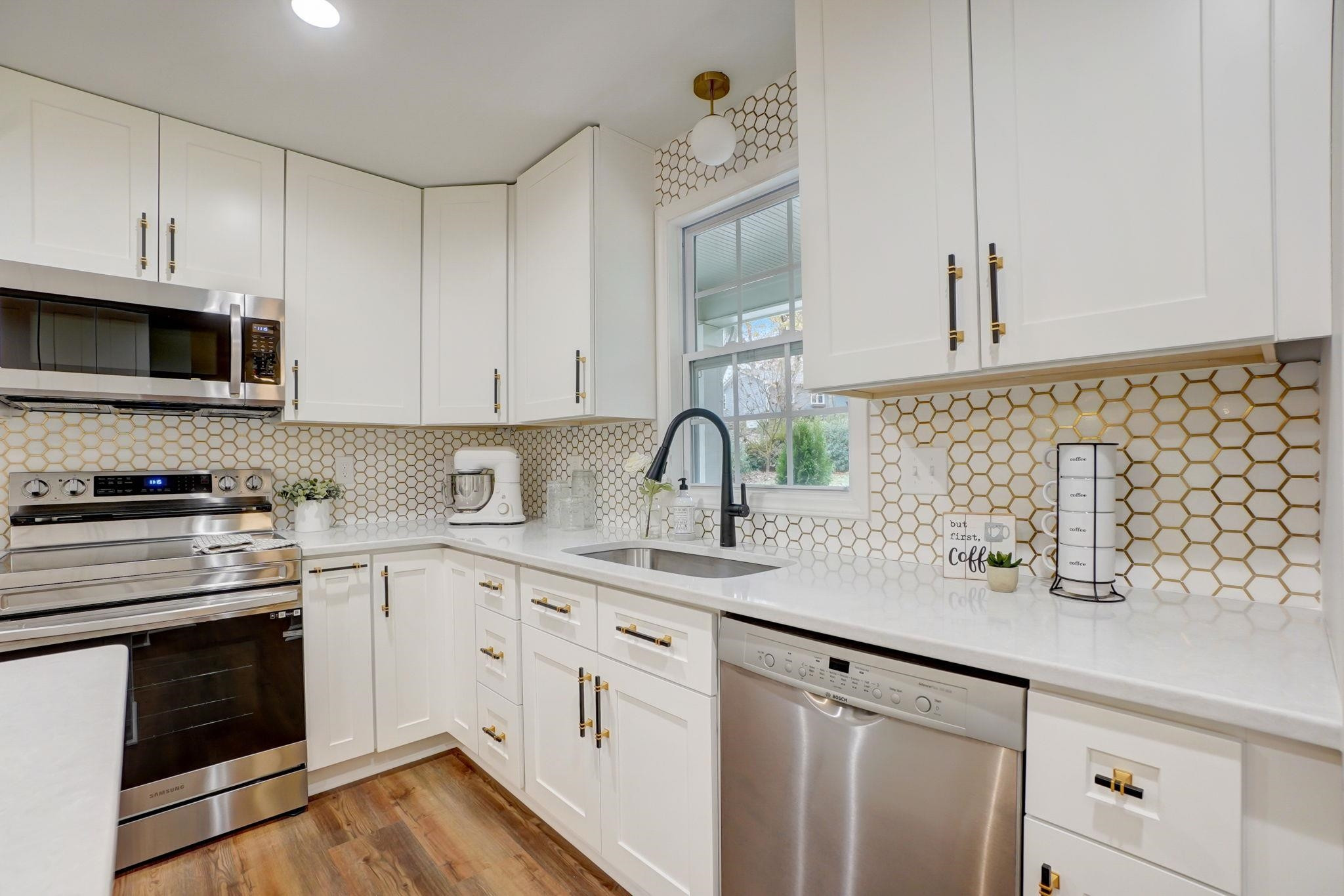 8713 Chesley Court