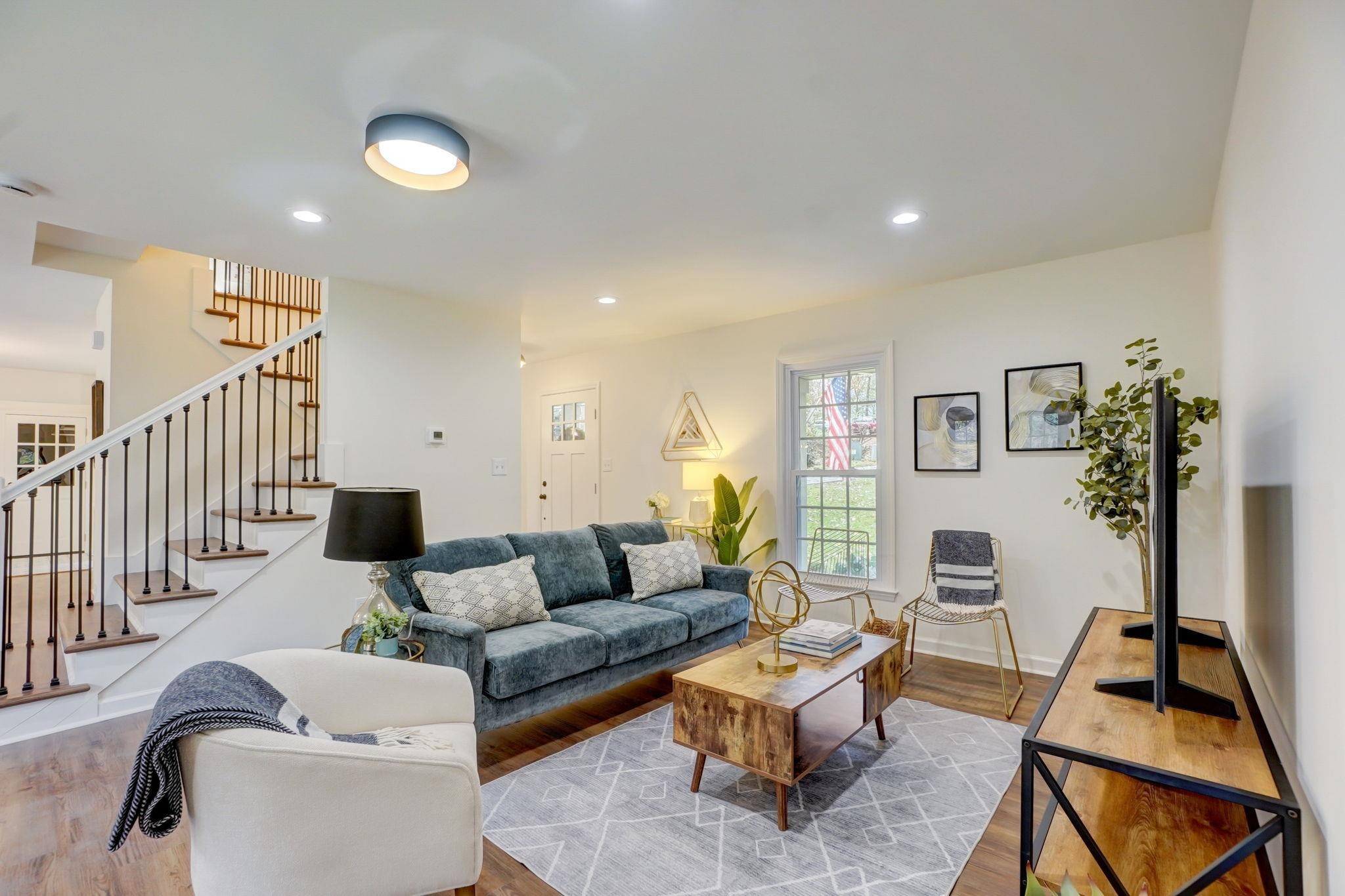 8713 Chesley Court