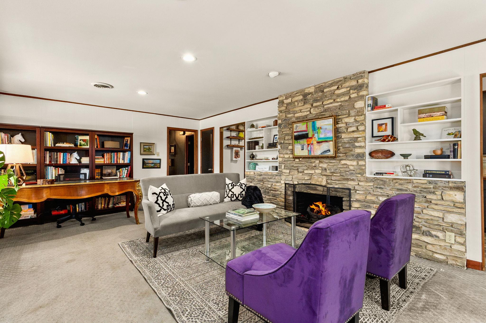 303 Lange RD