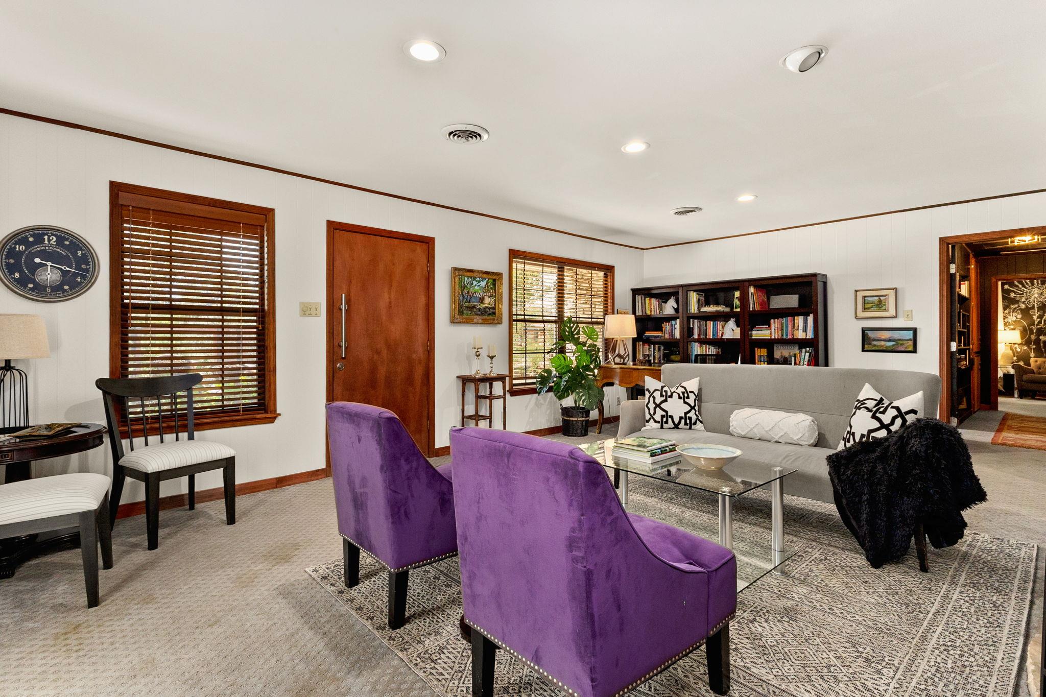 303 Lange RD