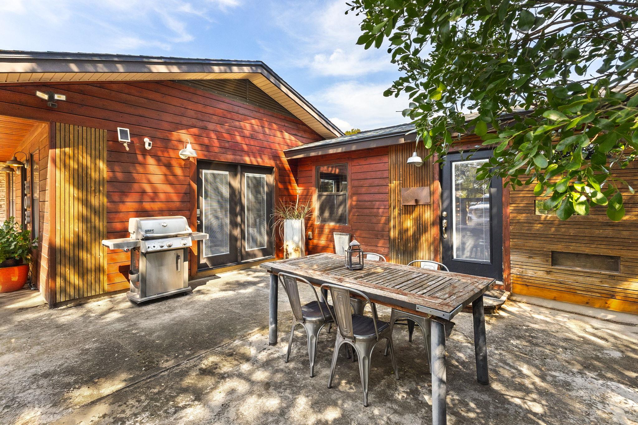 303 Lange RD