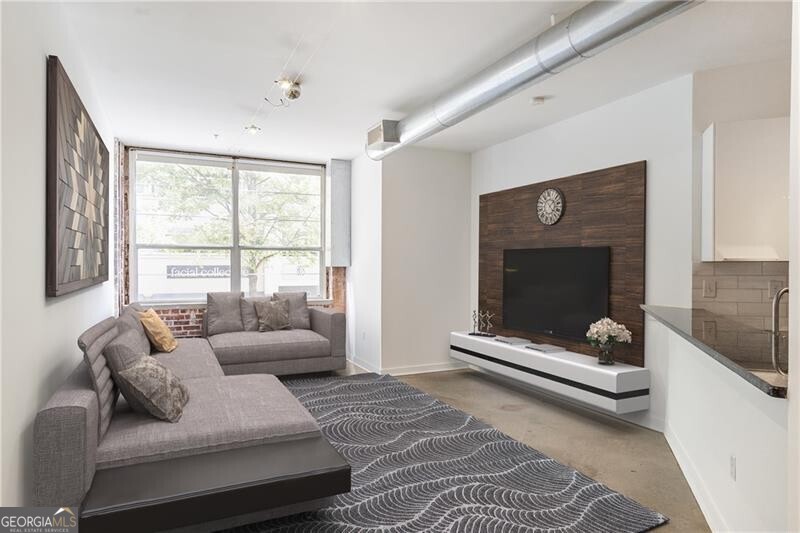 800 Peachtree Street NE # 8219