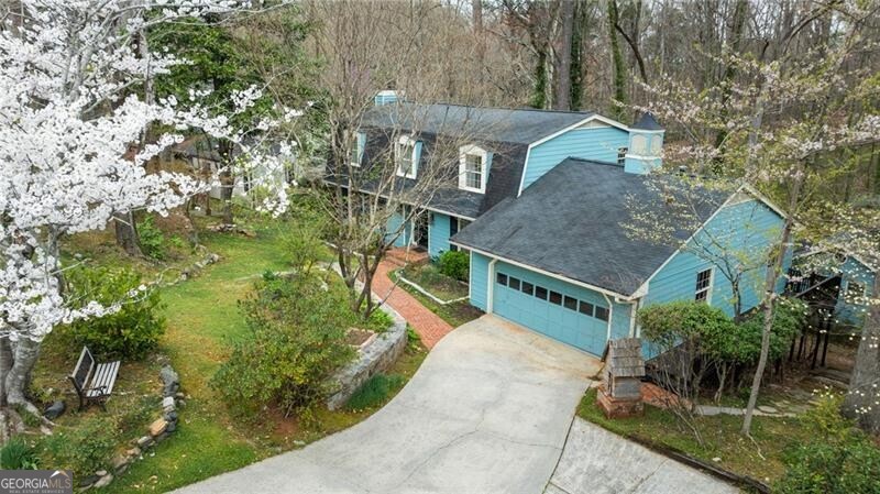 2548 Mercedes Drive NE