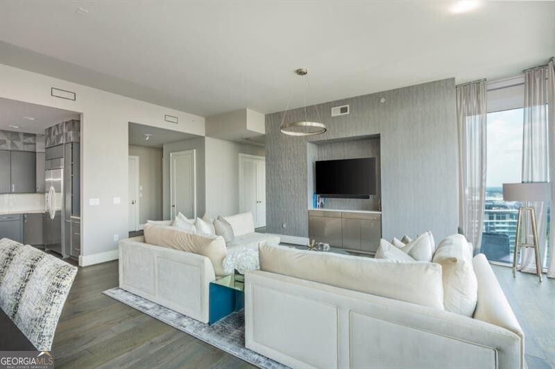 1065 Peachtree Street NE # 3604