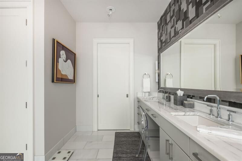 1065 Peachtree Street NE # 3604