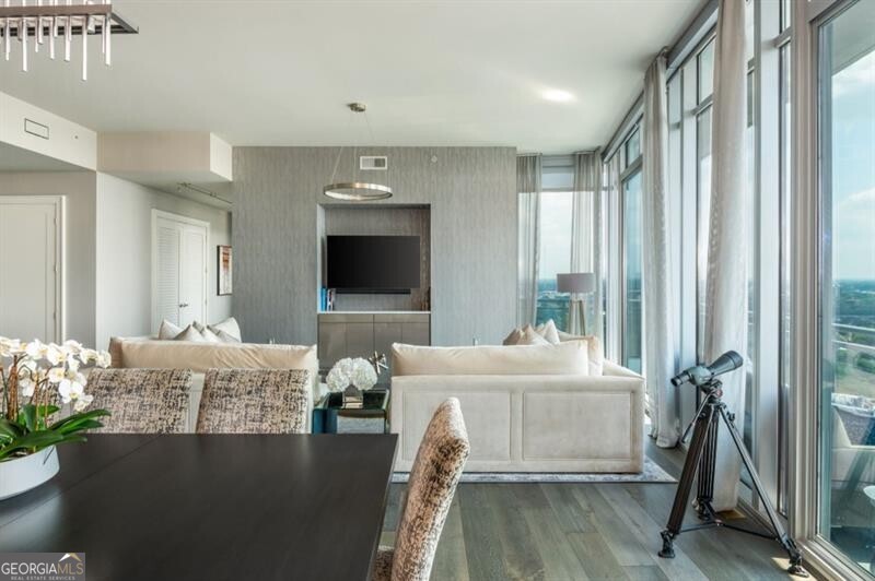 1065 Peachtree Street NE # 3604